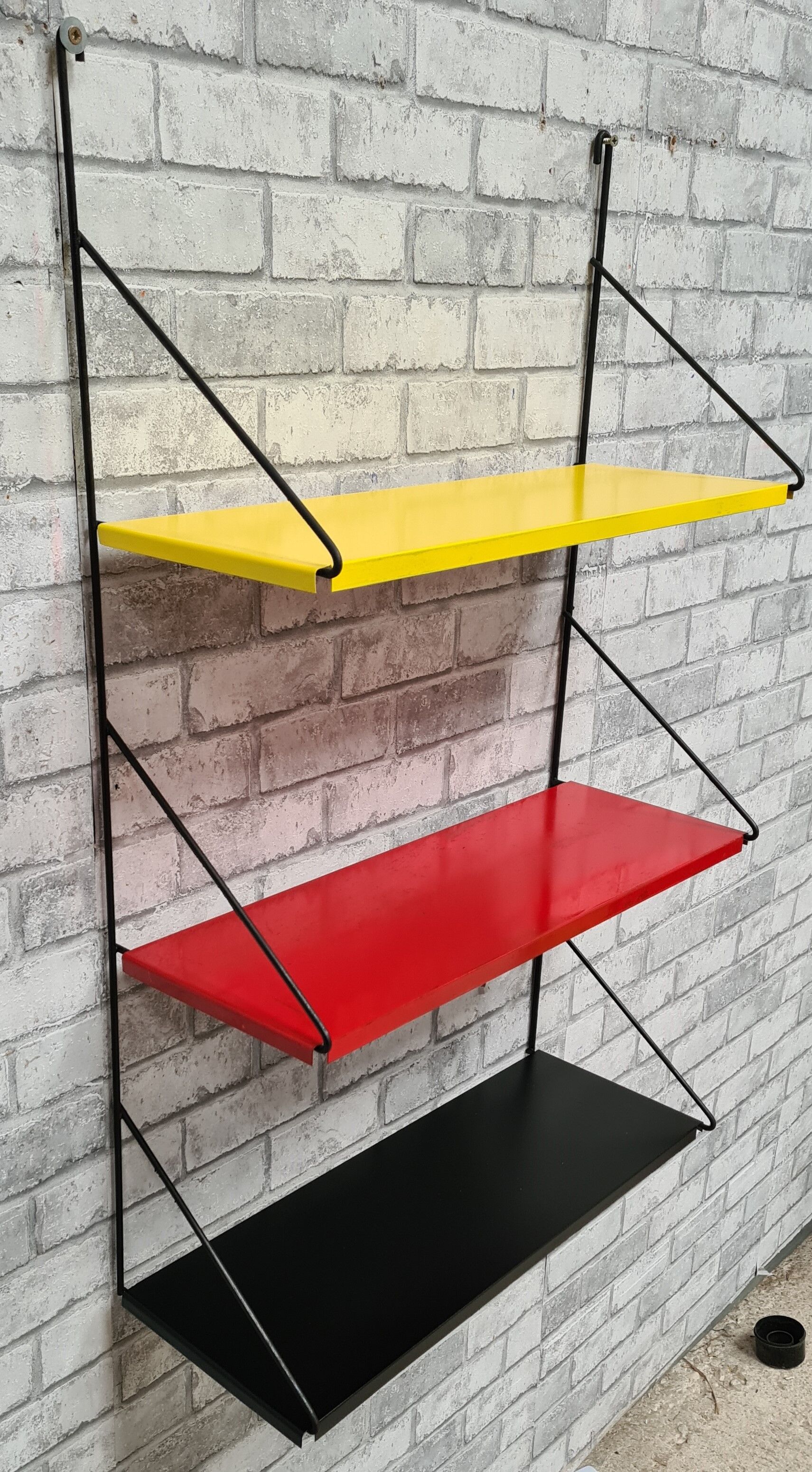 Scandinavian wall shelf tomado style 1950. Trace of normal wear and tear product of epoque. 48x 75x16