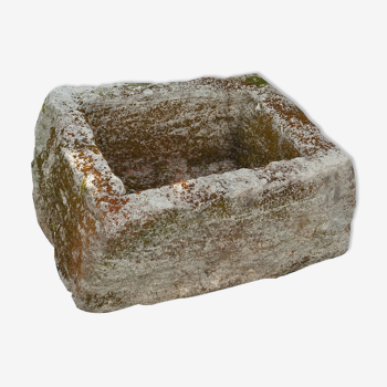 Ancienne auge bac en pierre carré du 19eme