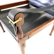 Chaises Safaria de M Hayat & Brothers