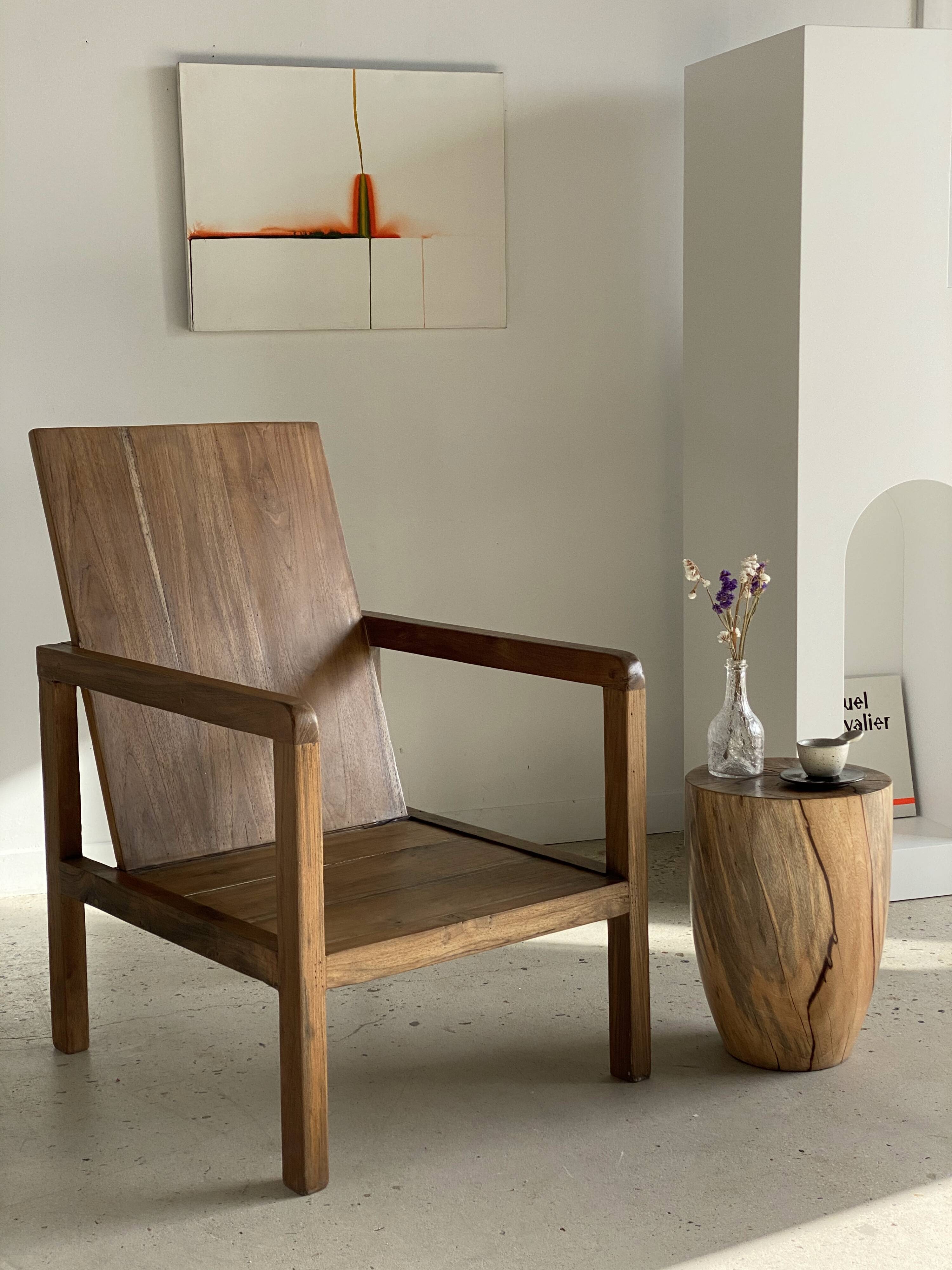 Armchair in natural wood (teak) minimalist design