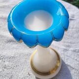 Vase in soapy opaline and flag blue corolla