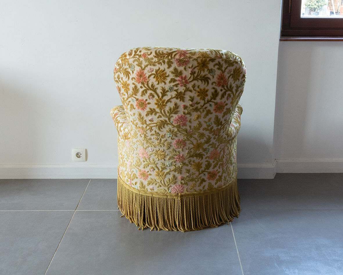 Velvet shepherdess armchair