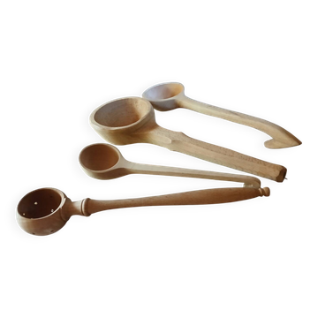 Set of 4 wooden spoons/ladles