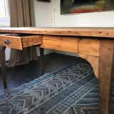 Farm table