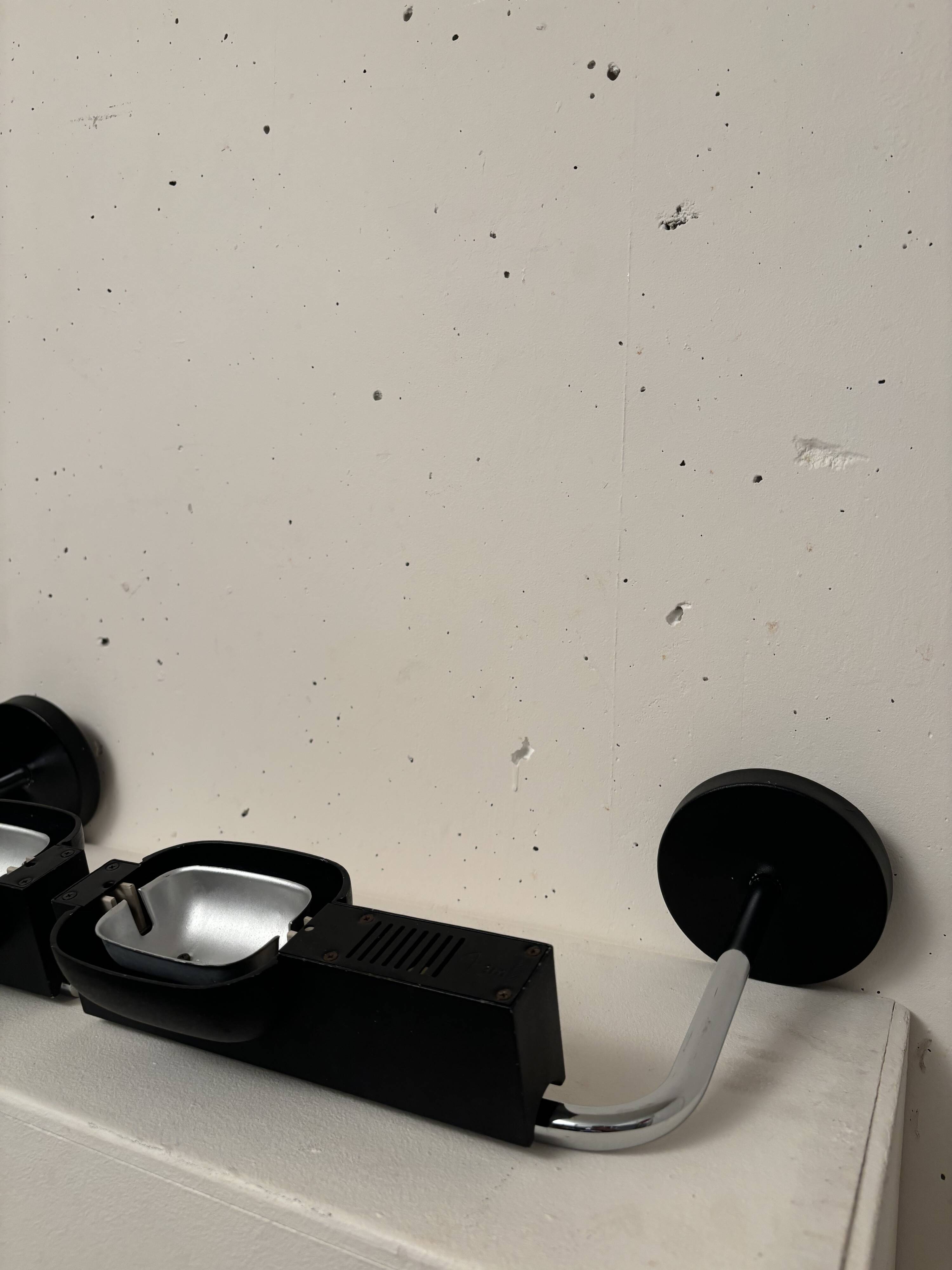 Pair of Camera terra wall lights, Ernesto Gismondi, Artemide 1980