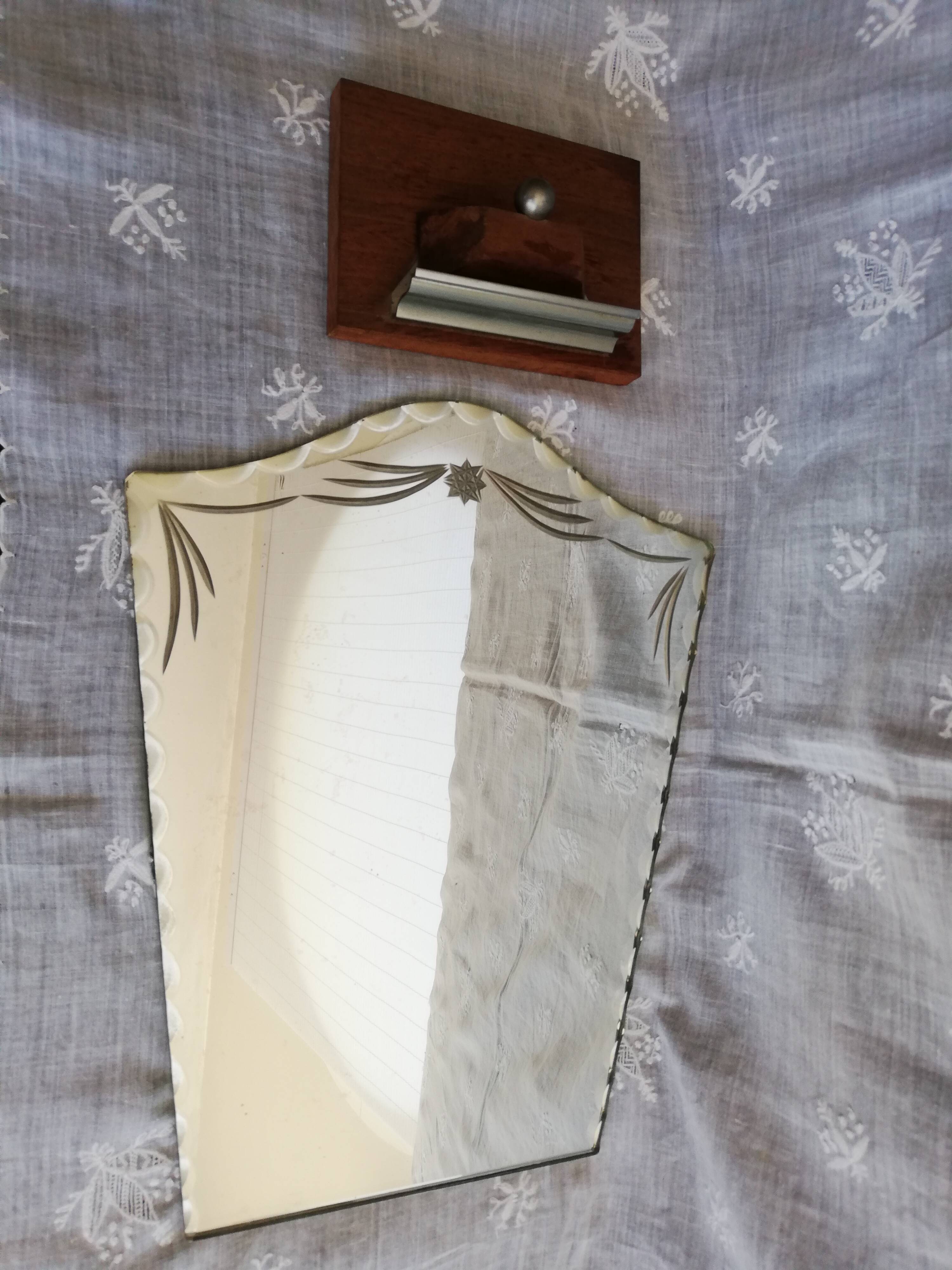 Art Deco beveled lay mirror