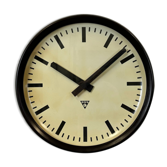 Industrial bakelite factory wall clock from Pragotron, 1960s