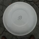 Flat earthenware of Salins