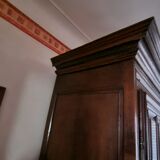 Armoire ancienne chêne massif entièrement chevillée très bon état