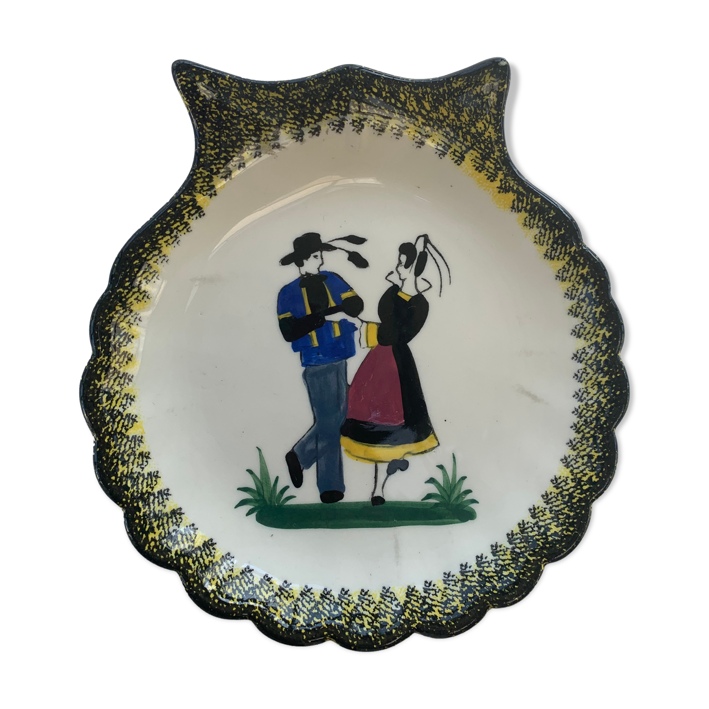 Henriot Quimper shell-shaped plate painted by vintage hand