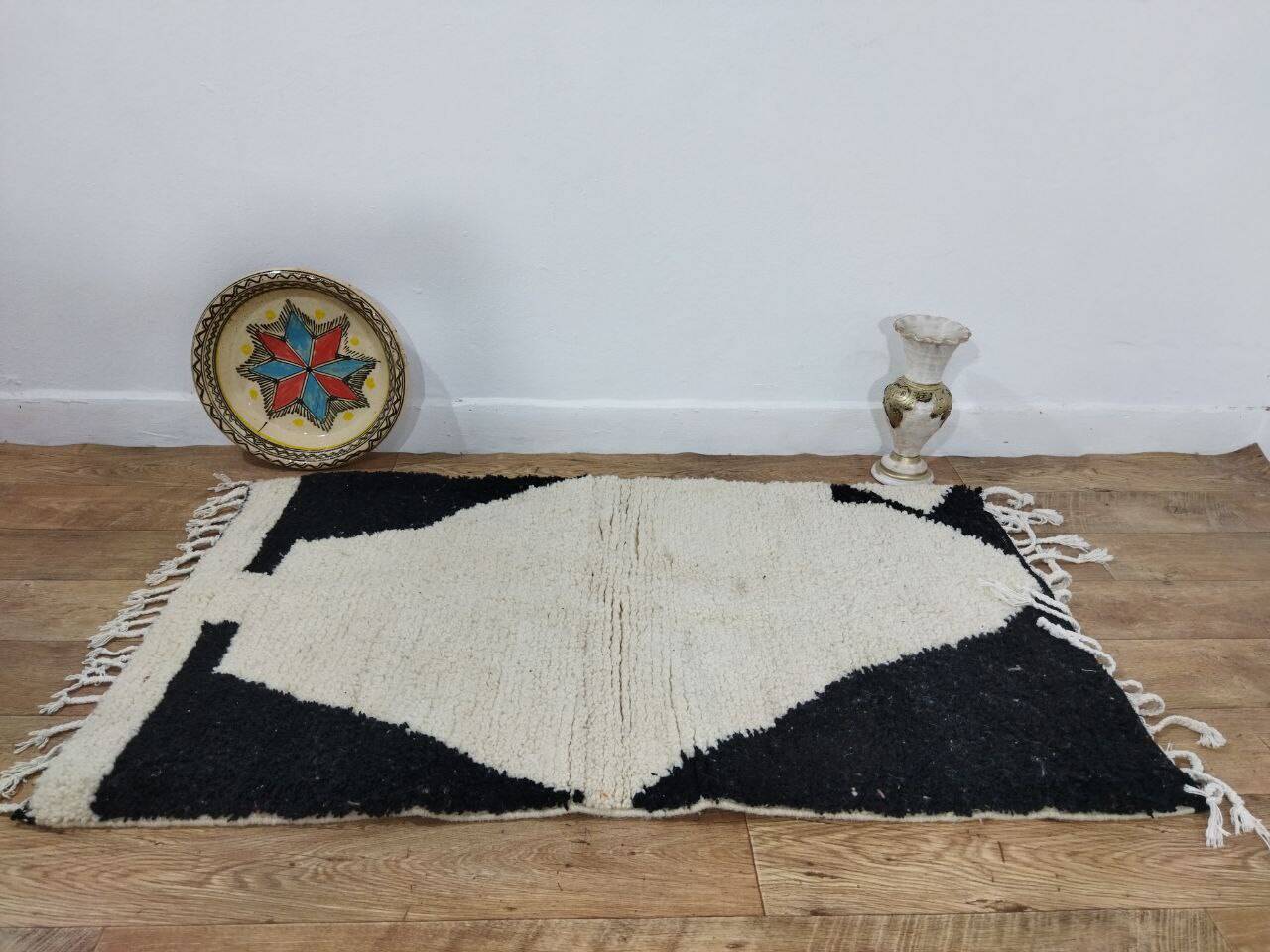 Tapis Berbère Marocain Artisanal 143 X 88 CM