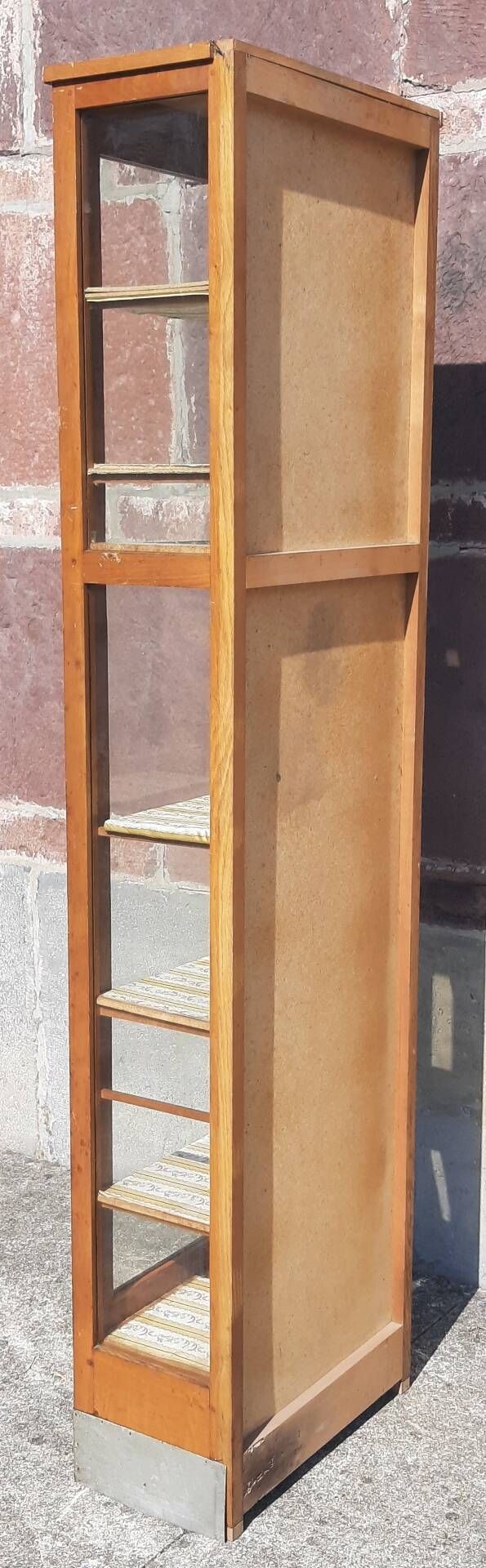 Display cabinet (Height 2.10m)