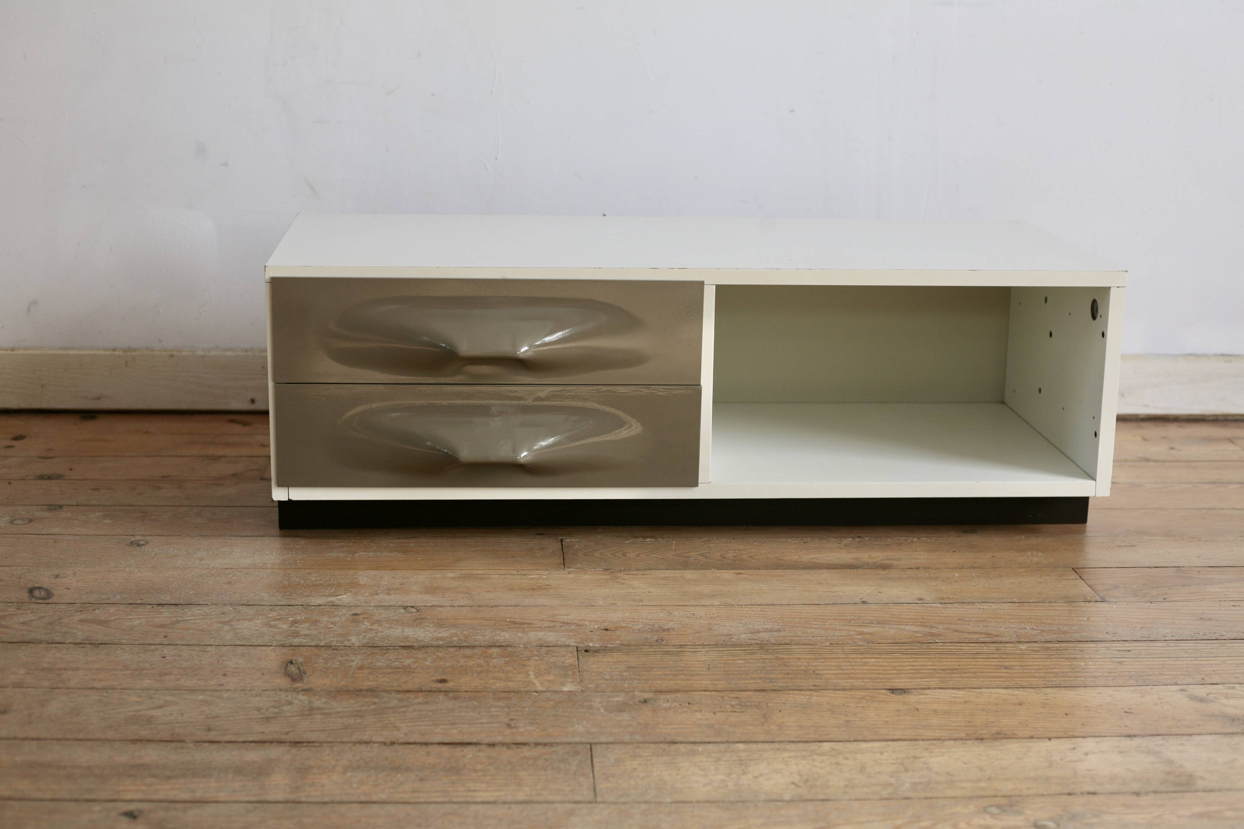 Low storage unit, Raymond Loewy, Doubinsky Frères, 1970s