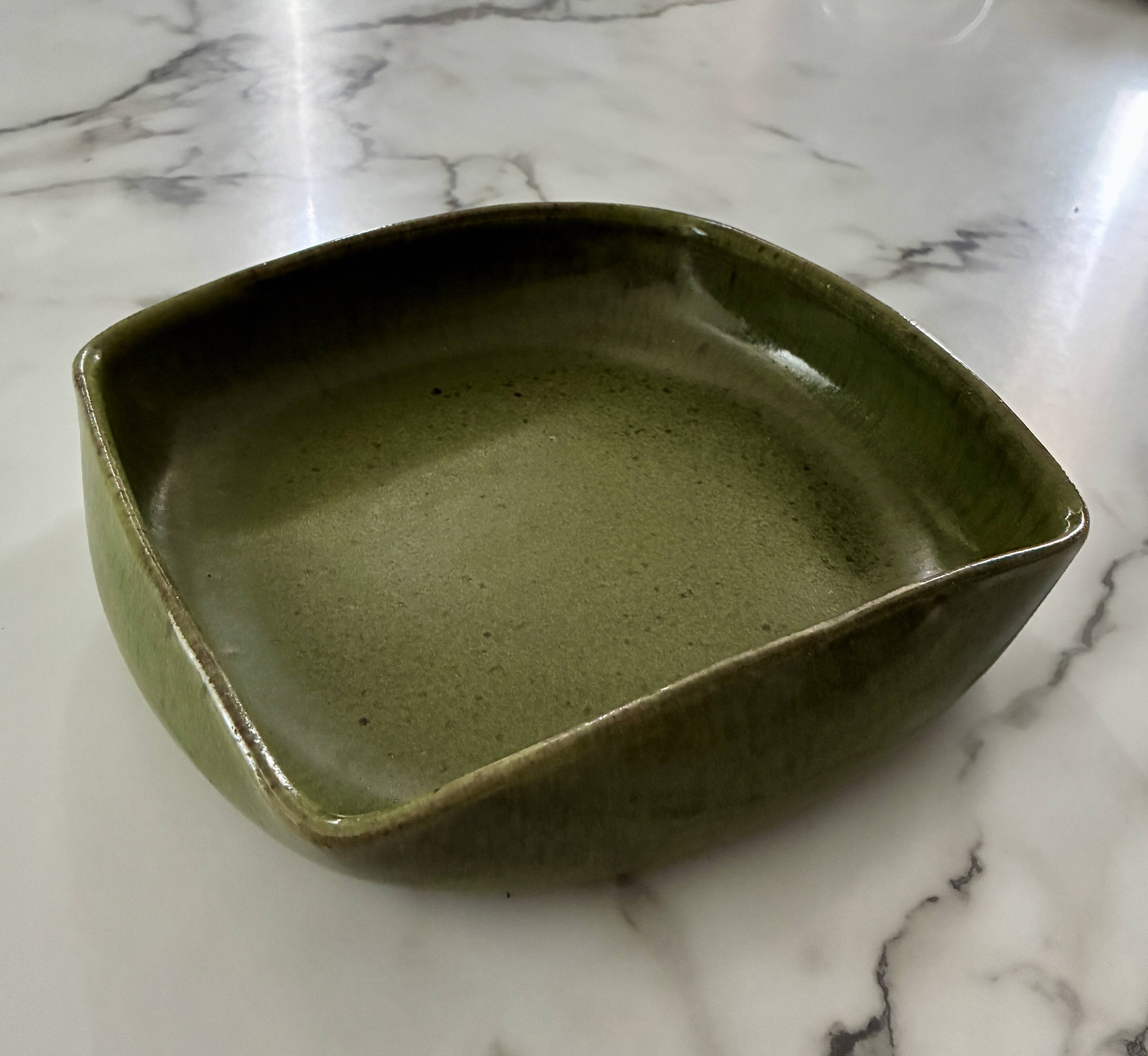 Stoneware plate Poterie du Der