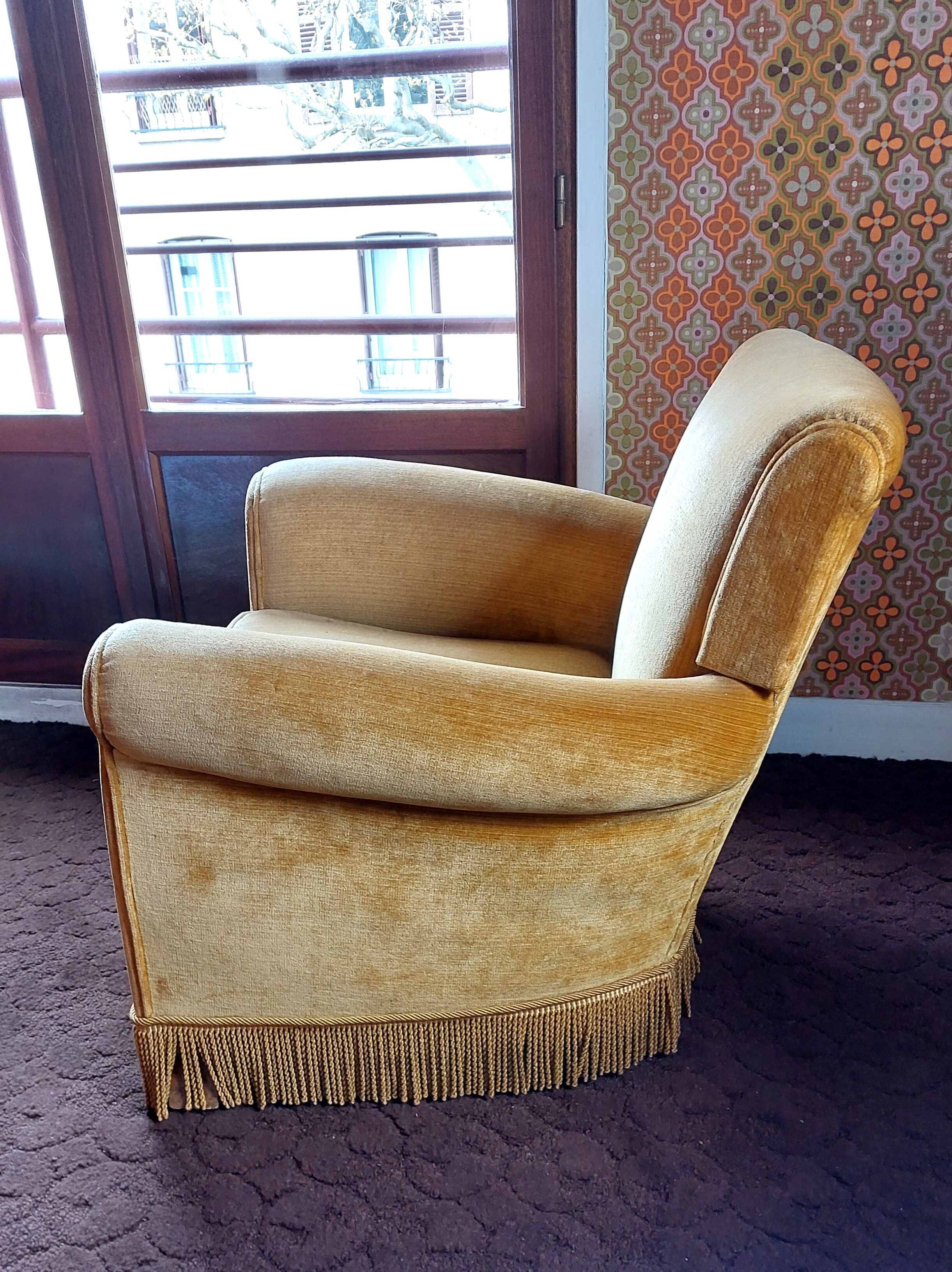 Velvet armchair 1940 vintage