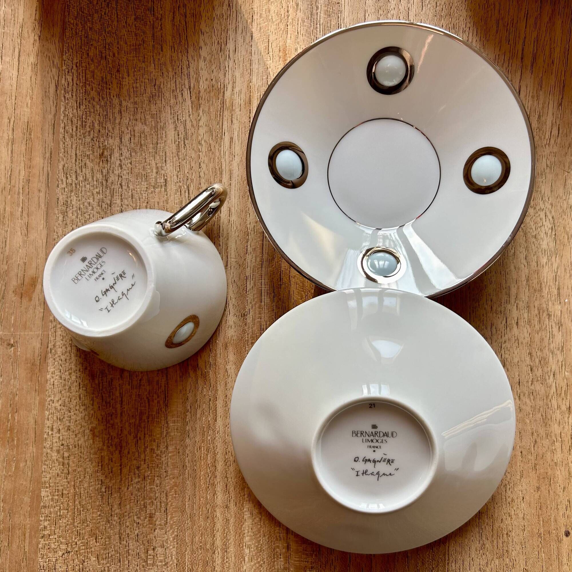 Lot de 9 Tasses et Soucoupes Bernardaud Ithaque par Olivier