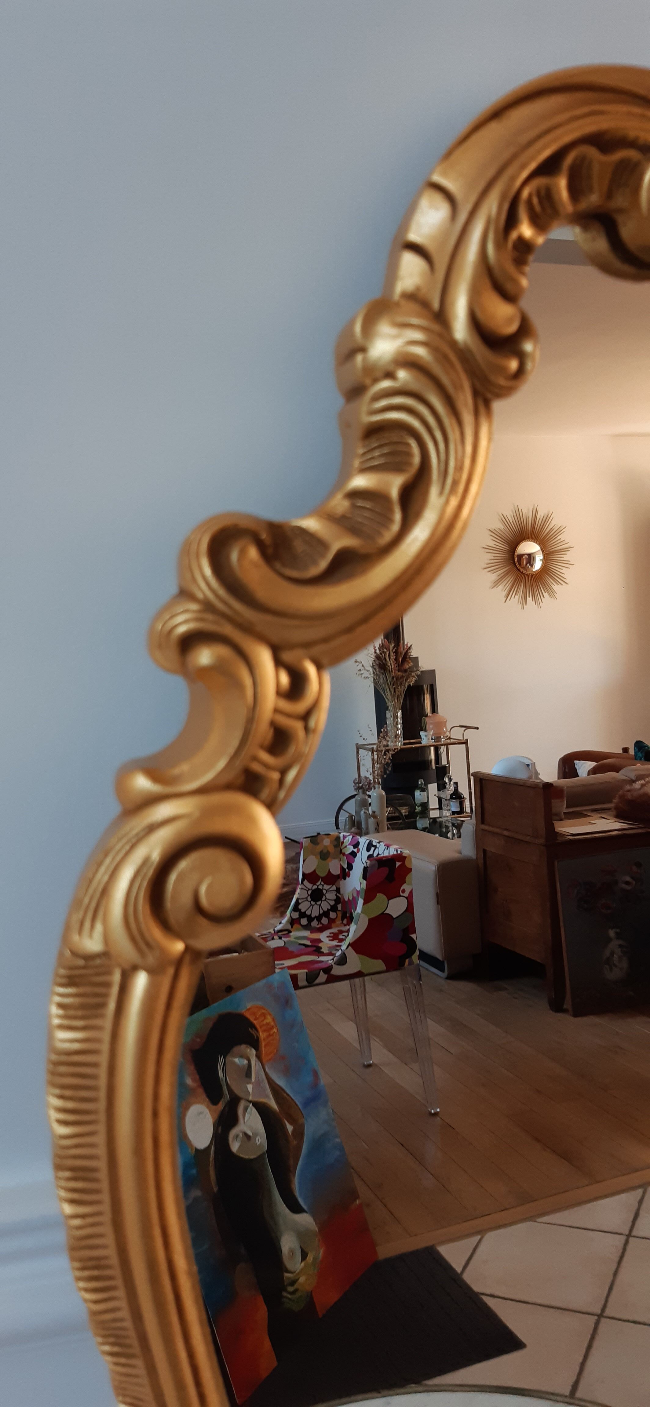 Miroir en en résine dorée années 50-60