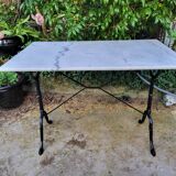 Bistro table in Carrara marble and cast iron circa 1900