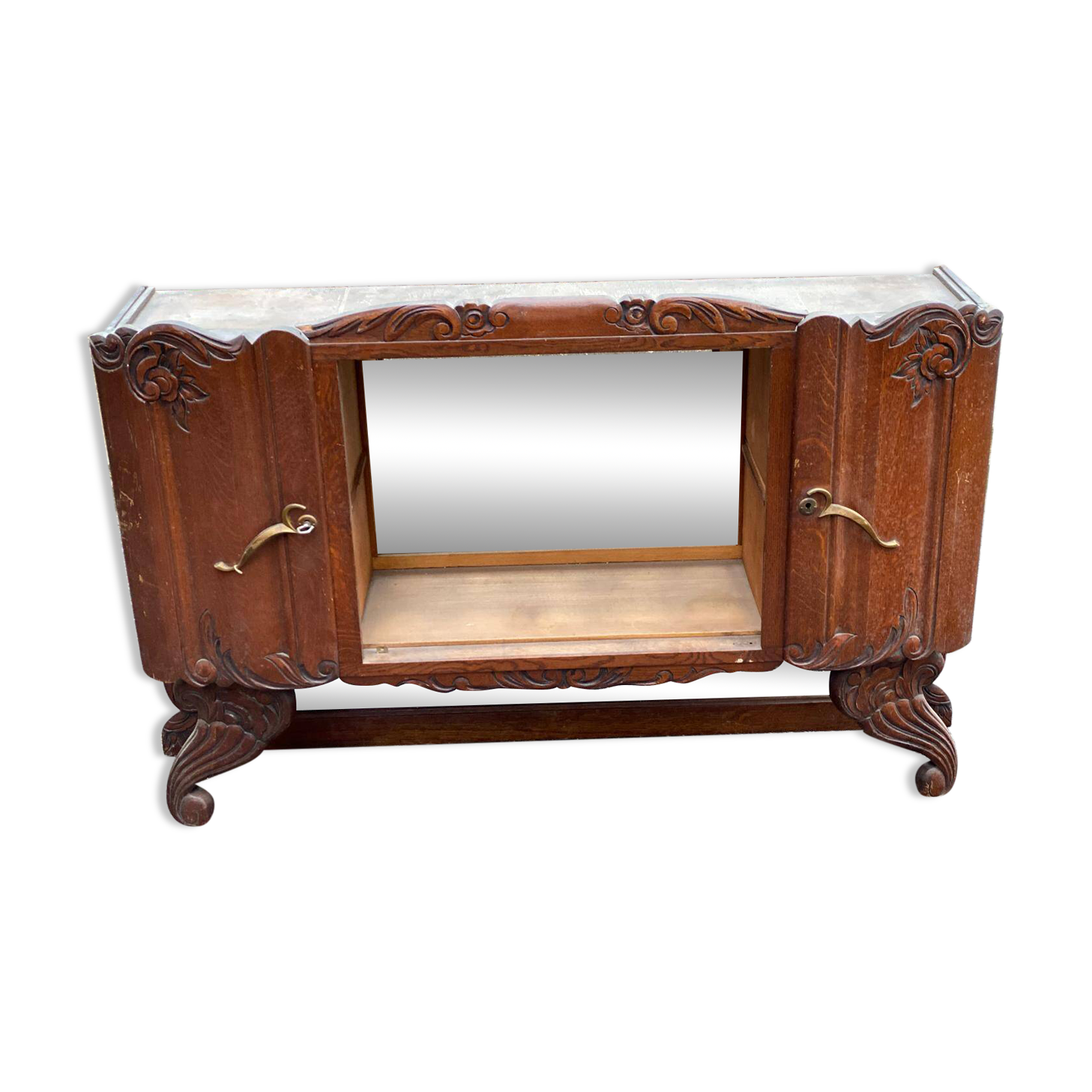 Art Deco sideboard in solid oak and glass from the 1940s.