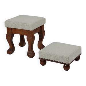 Paire de tabourets sculptés