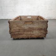Lot de 2 anciens grands paniers à bûches bois et osier