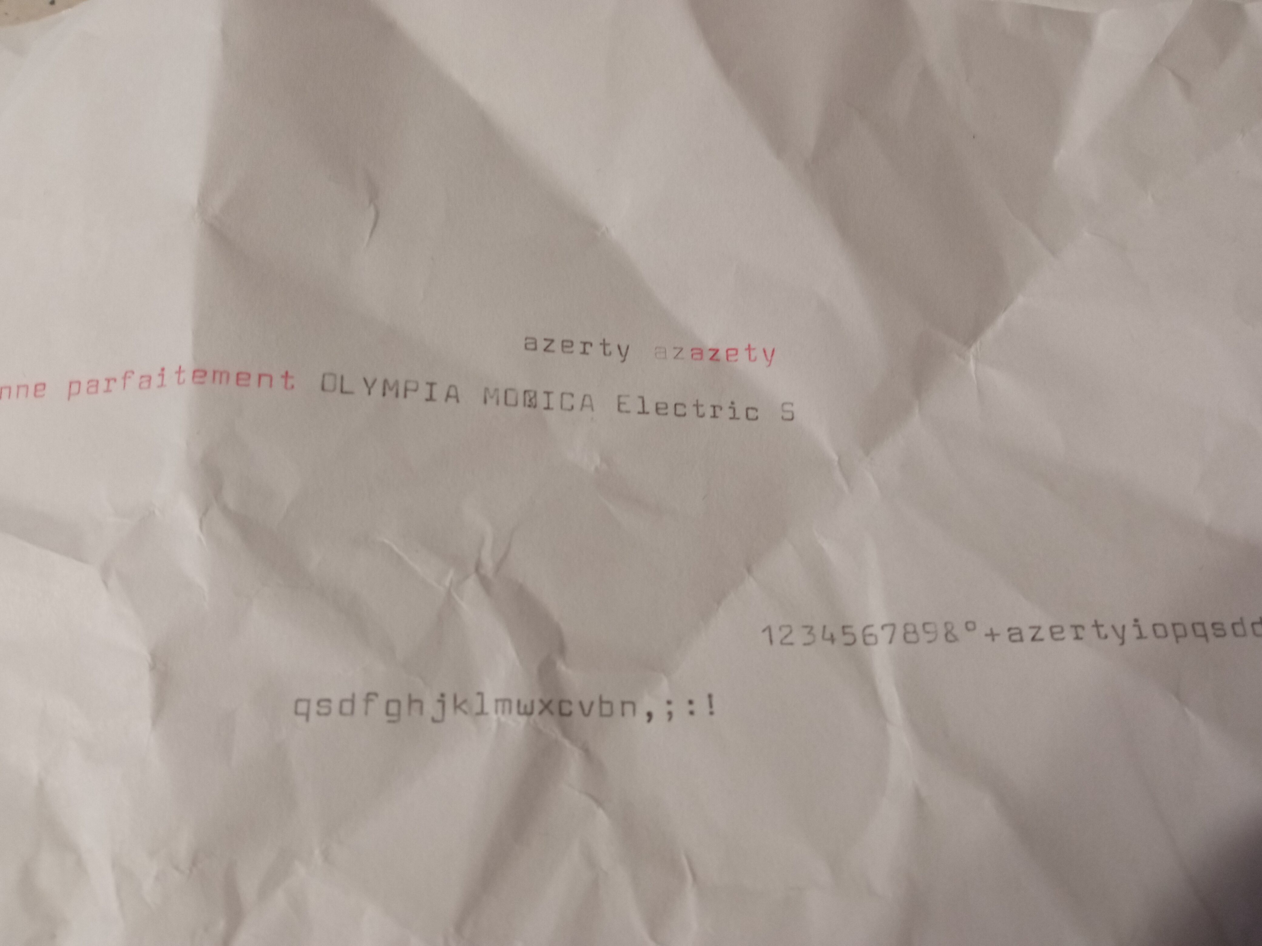 Typewriter oOlympia monica electric s