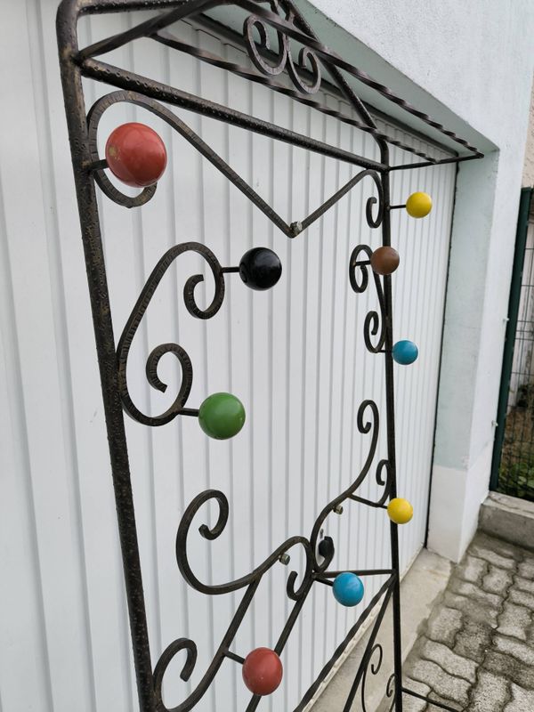 Portemanteau sur pied, vestiaire dans le goût de Roger Feraud