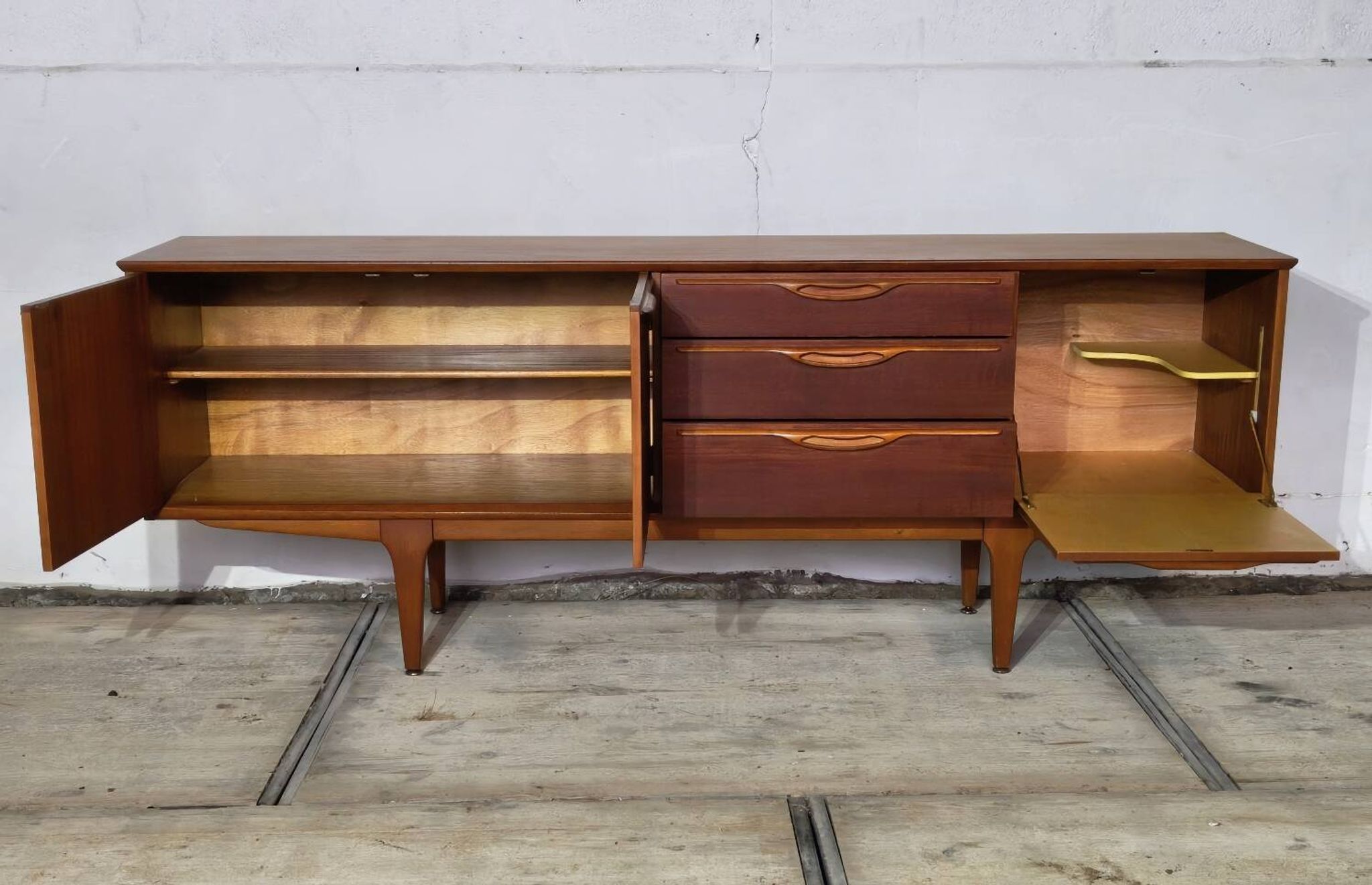 Enfilade vintage par Jentique 1960