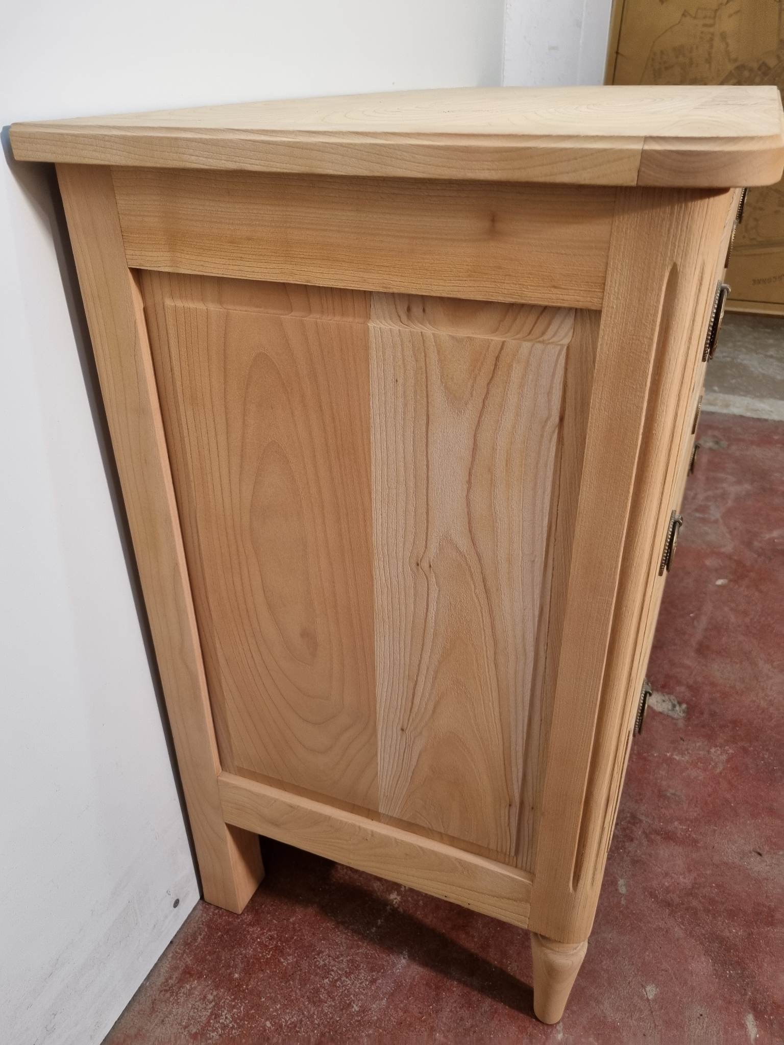 Commode en merisier aerogommée