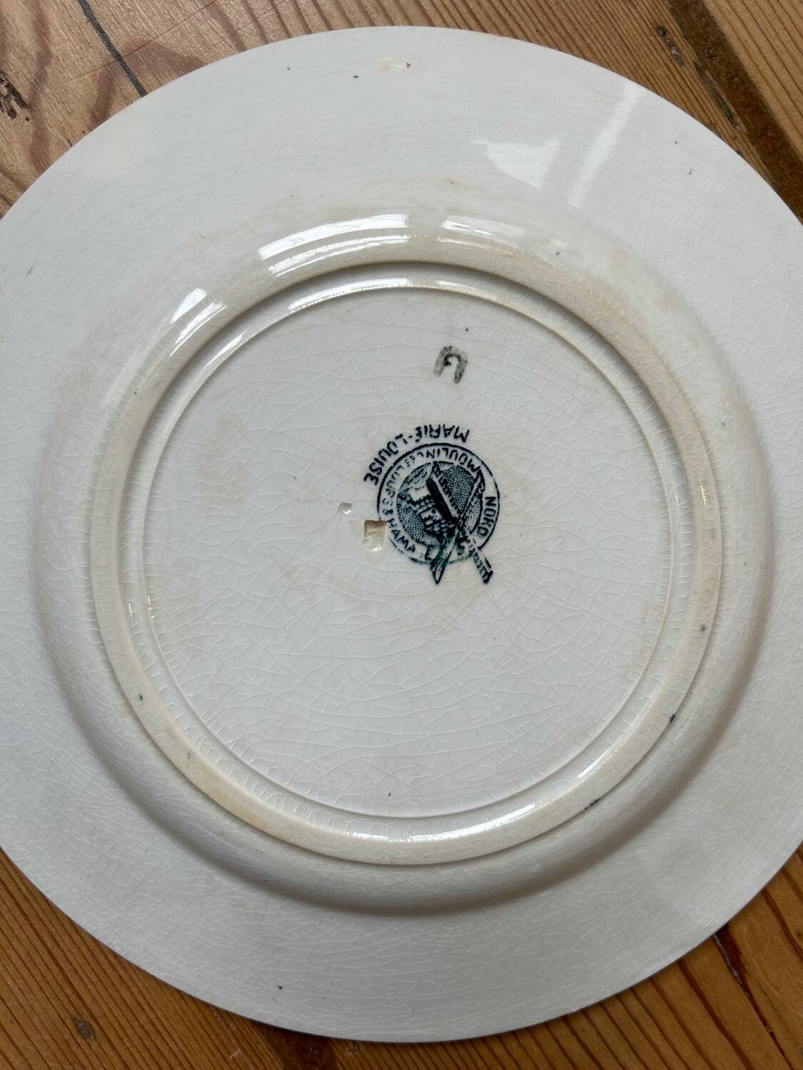 Set of 3 old flat plates Terre de Fer