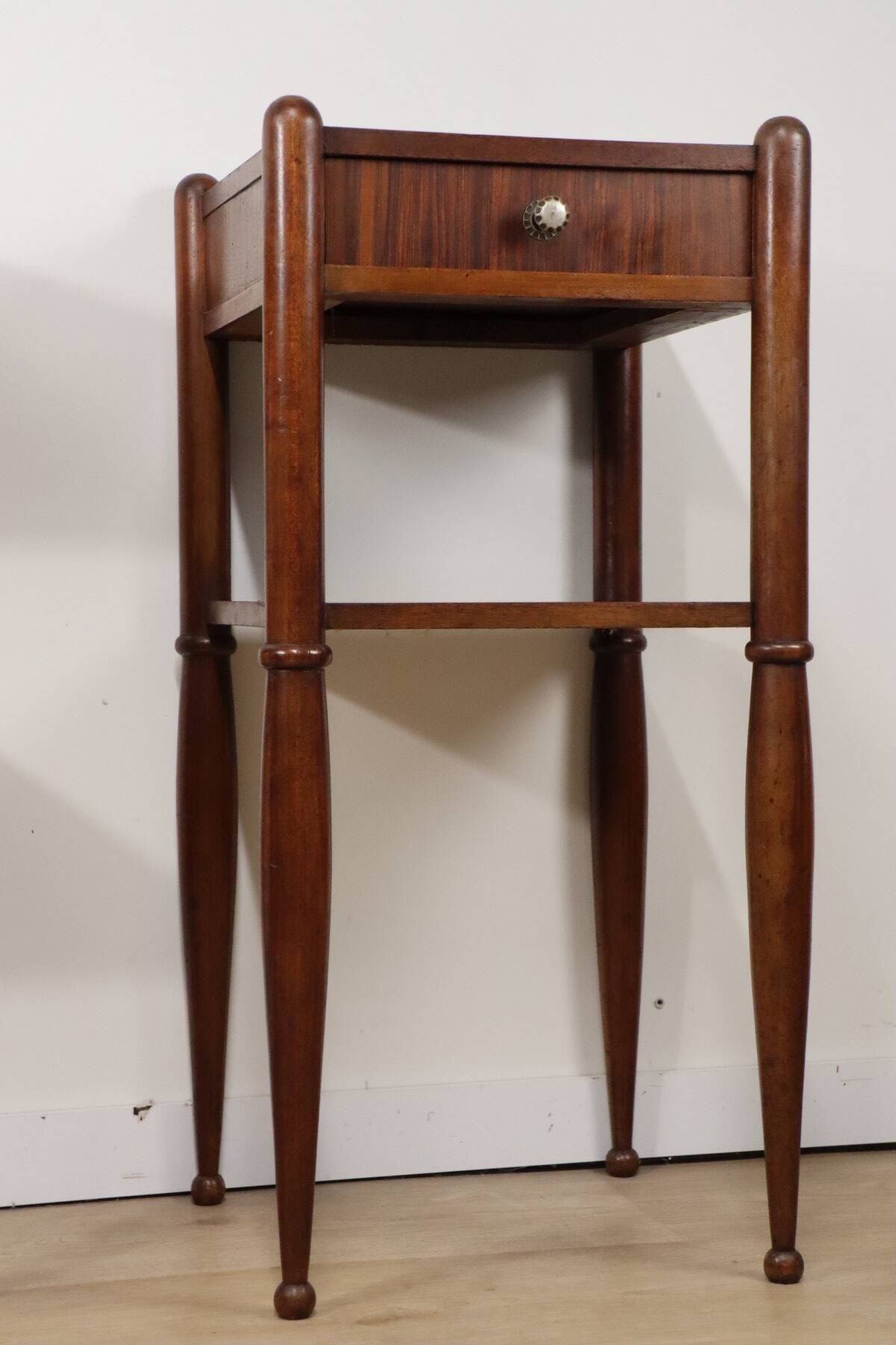Art Deco pair of nightstands in walnut – 1940s