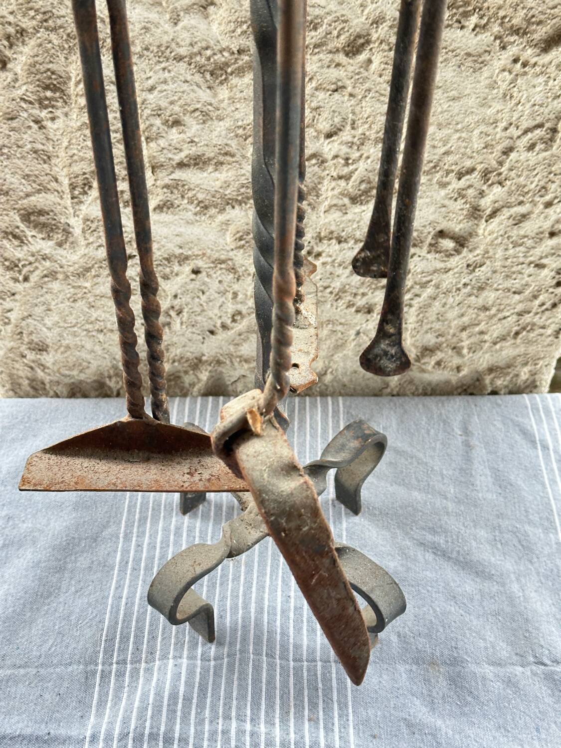 Fireplace tool set