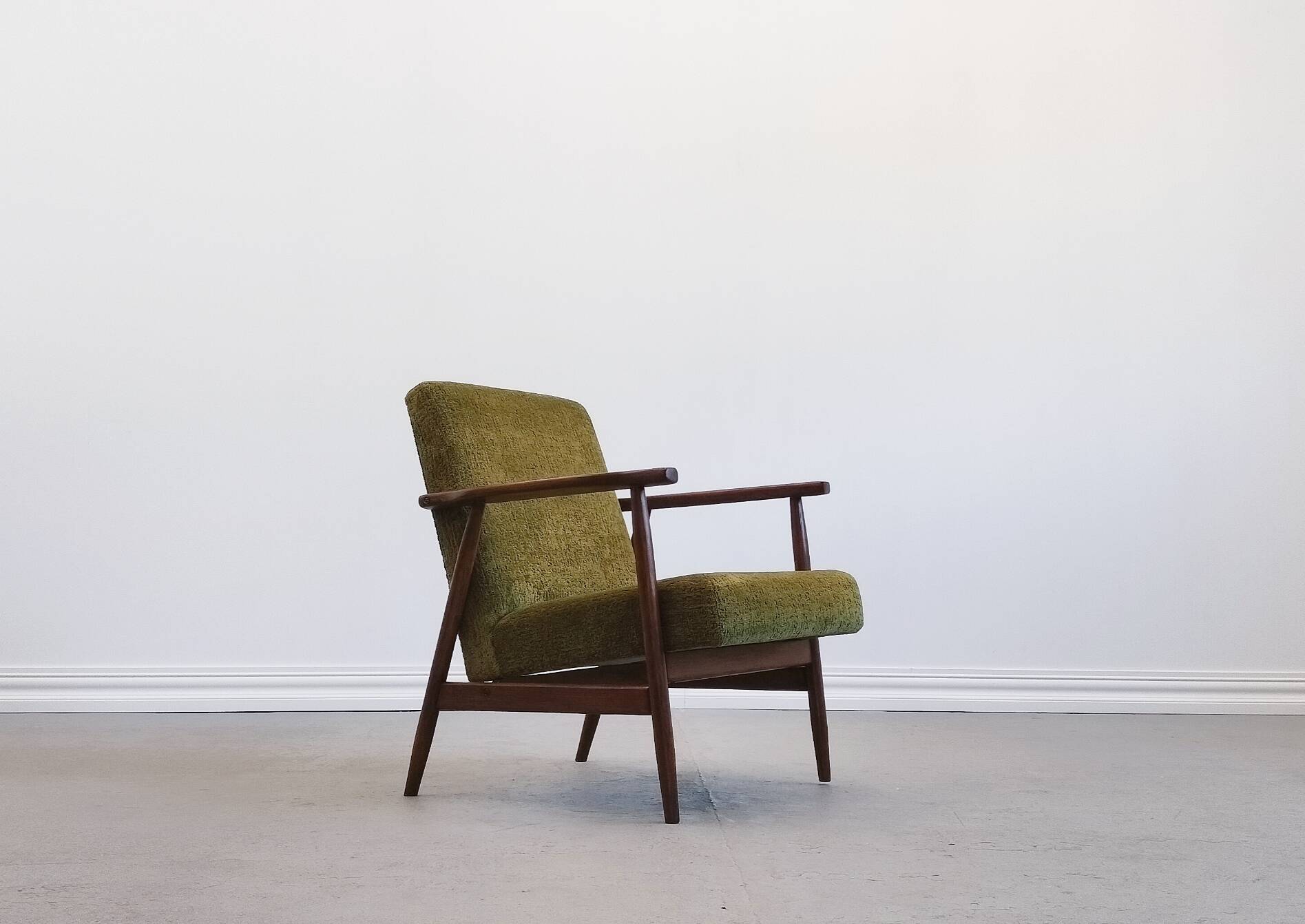 1970 Armchair, Model B-7727 in Long Hair Green Velvet