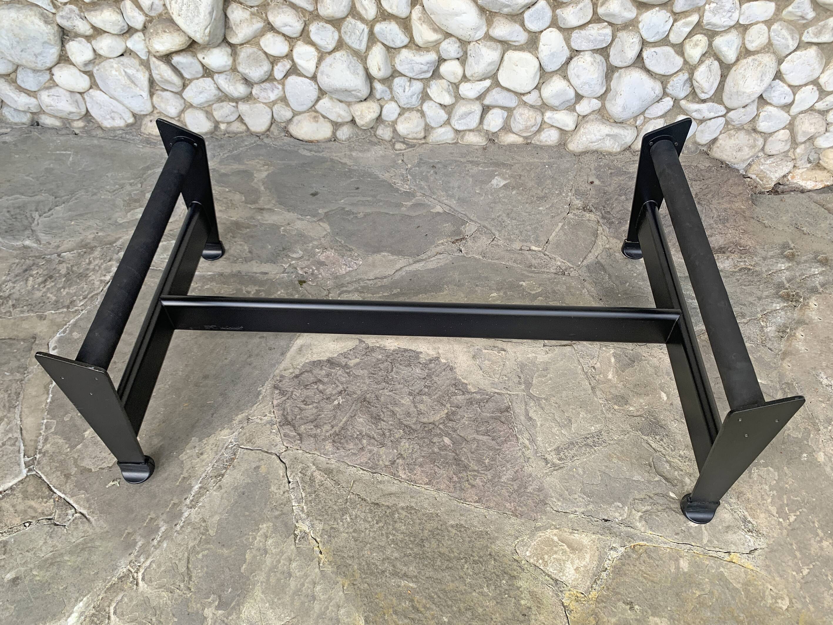 LC4 Cassina Chaise Lounge Vintage Black Leather, Perriand, Le Corbusier and Jeanneret