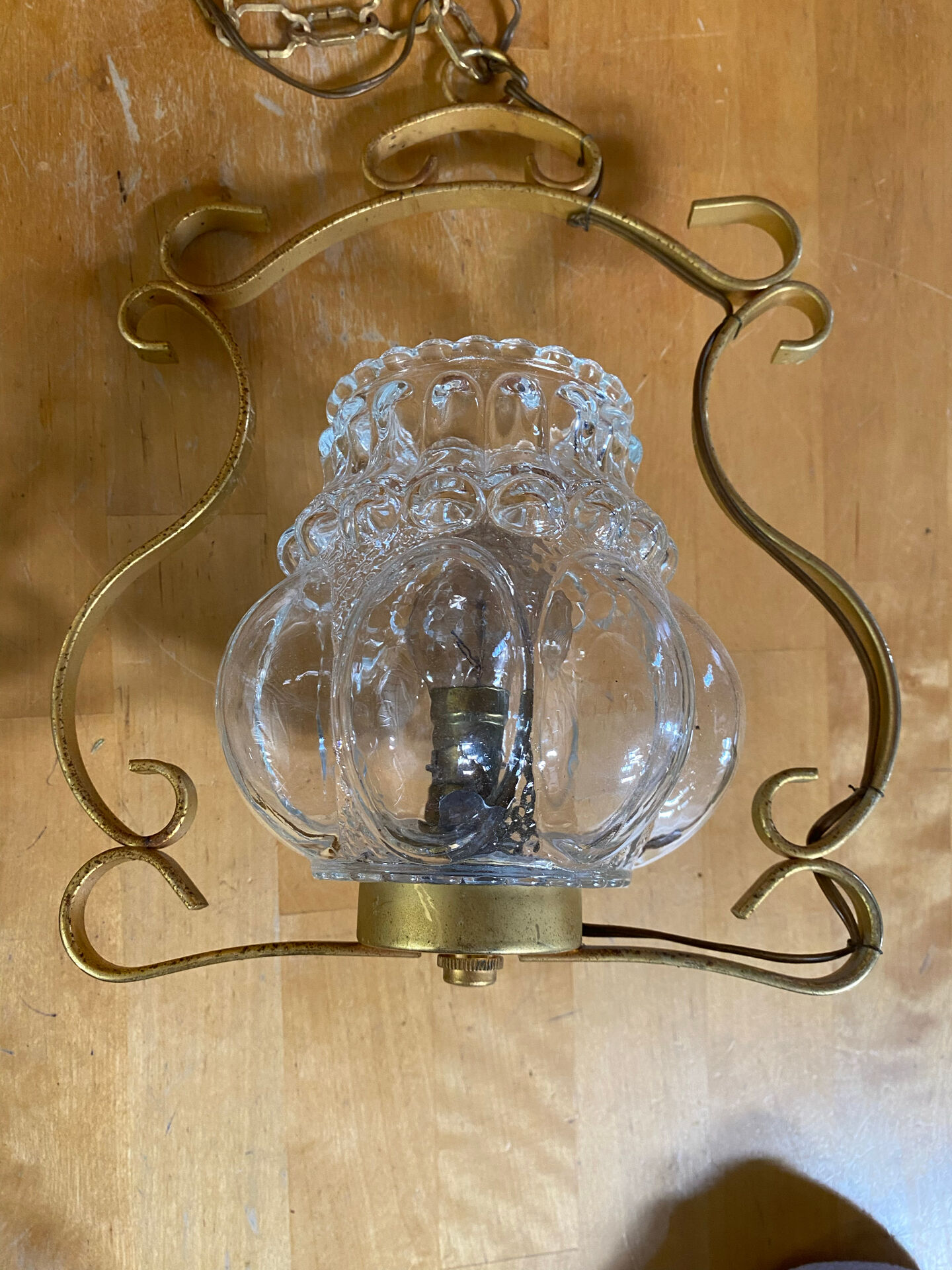 Vintage Molded Glass Suspension + Gold Metal Support #E511