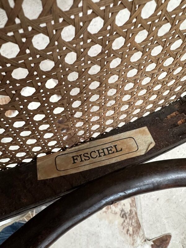 Suite de 6 chaises de bistrot FISCHEL