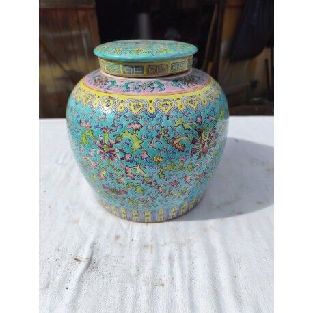 Ginger jar in Chinese glazed earthenware