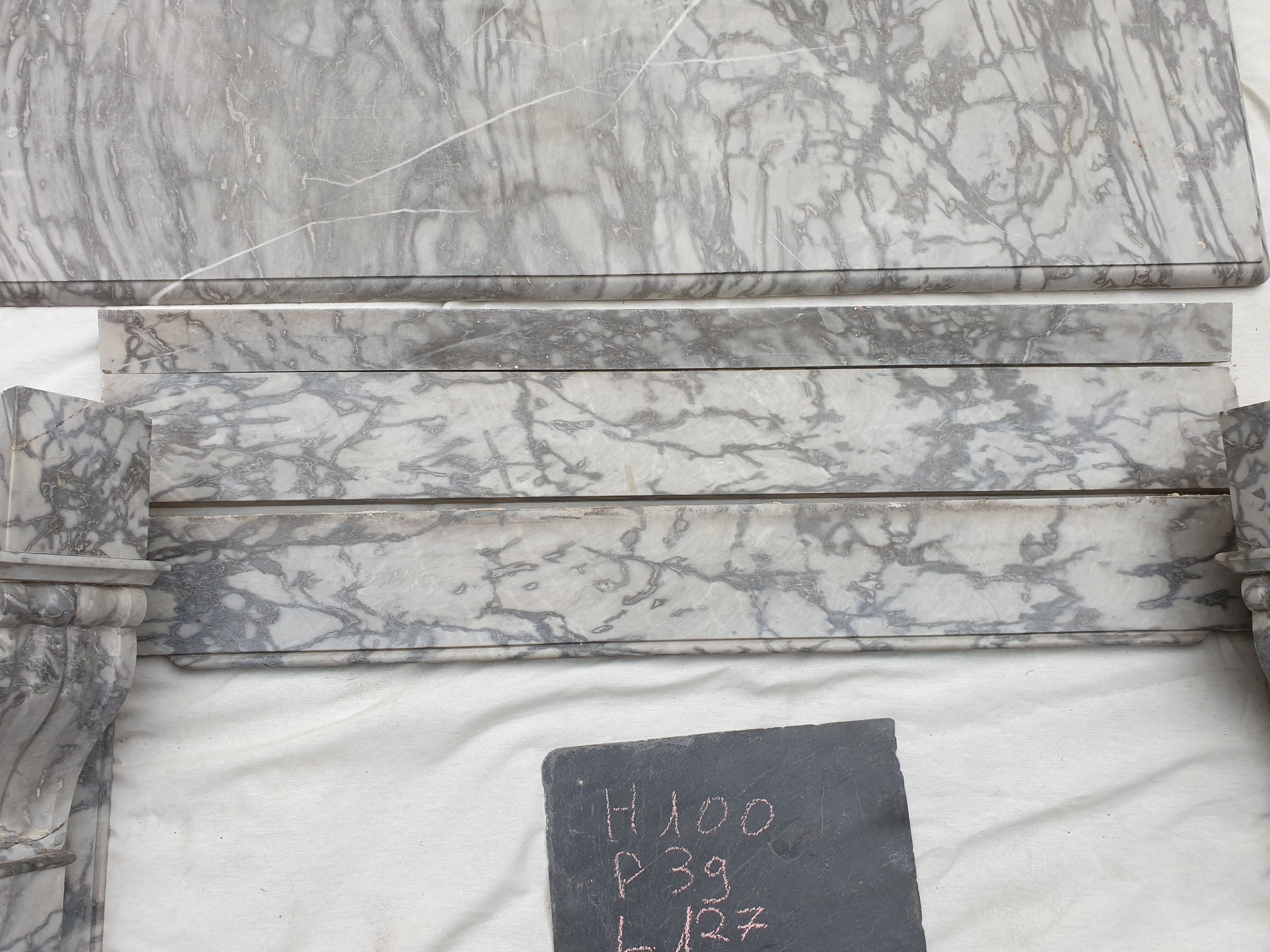 Fireplace modillon Napoleon III in gray marble of the nineteenth