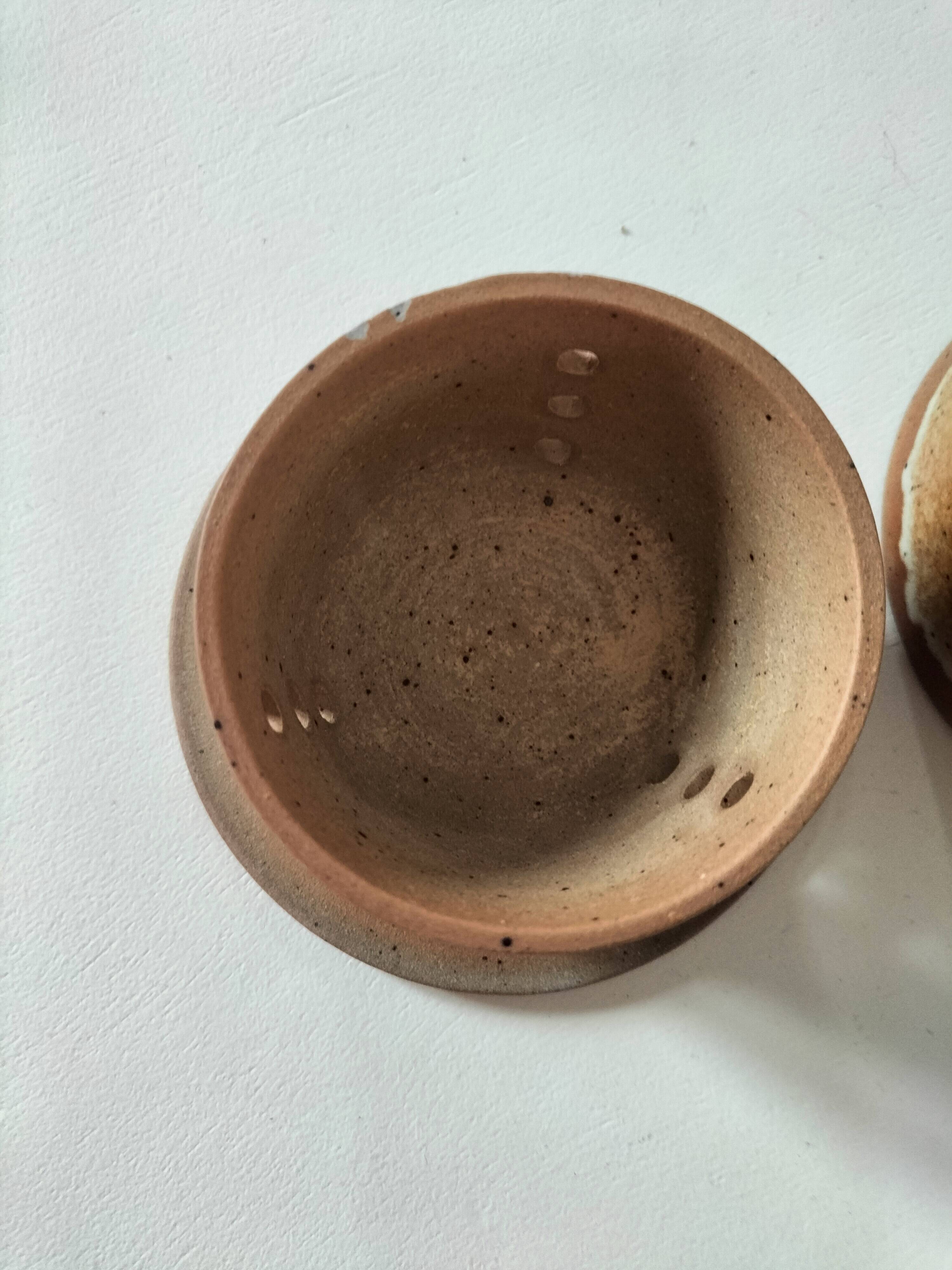 Antique water butter dish in stoneware – Handmade ceramics