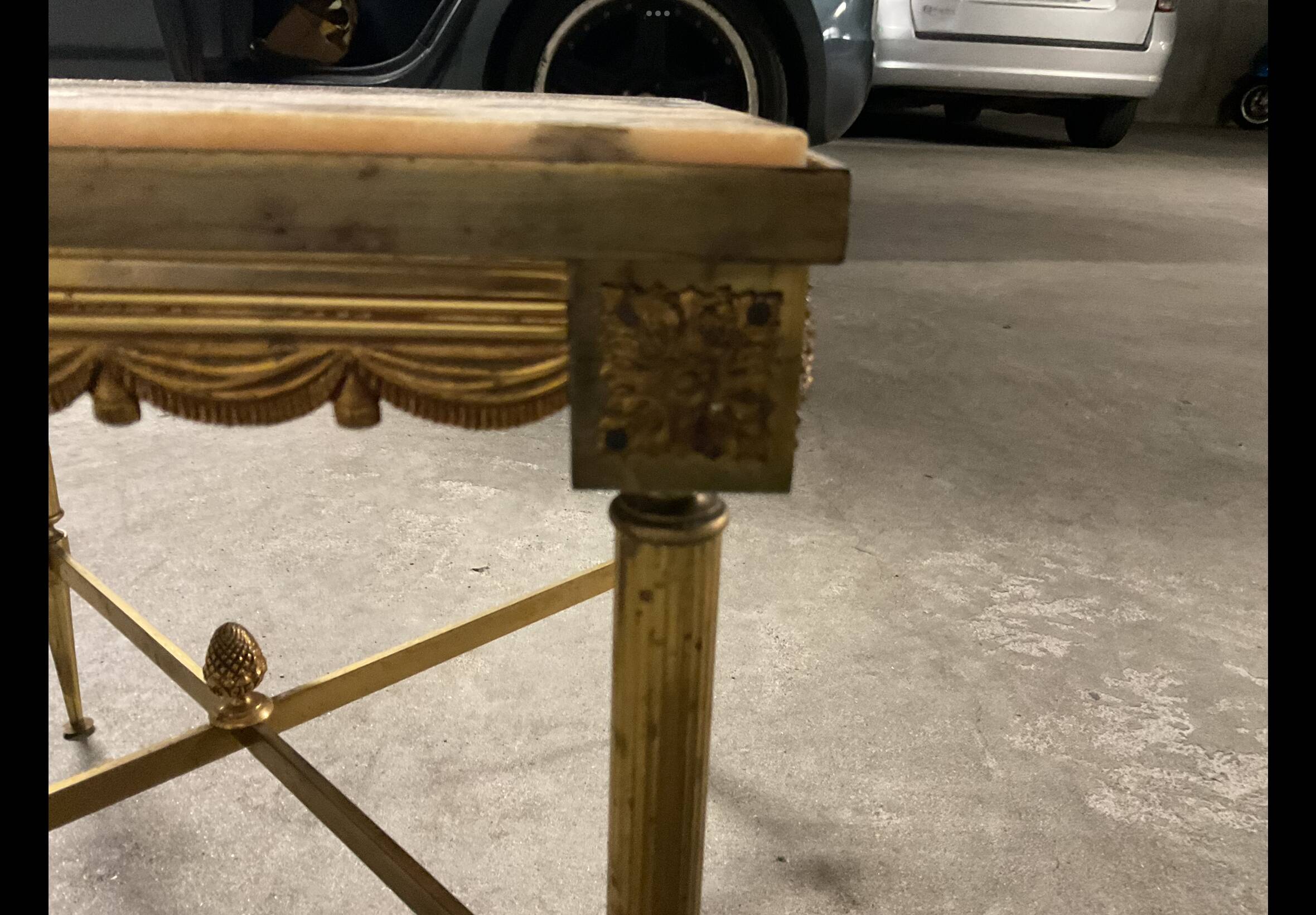 Table basse marbre et bronze style Louis XIV