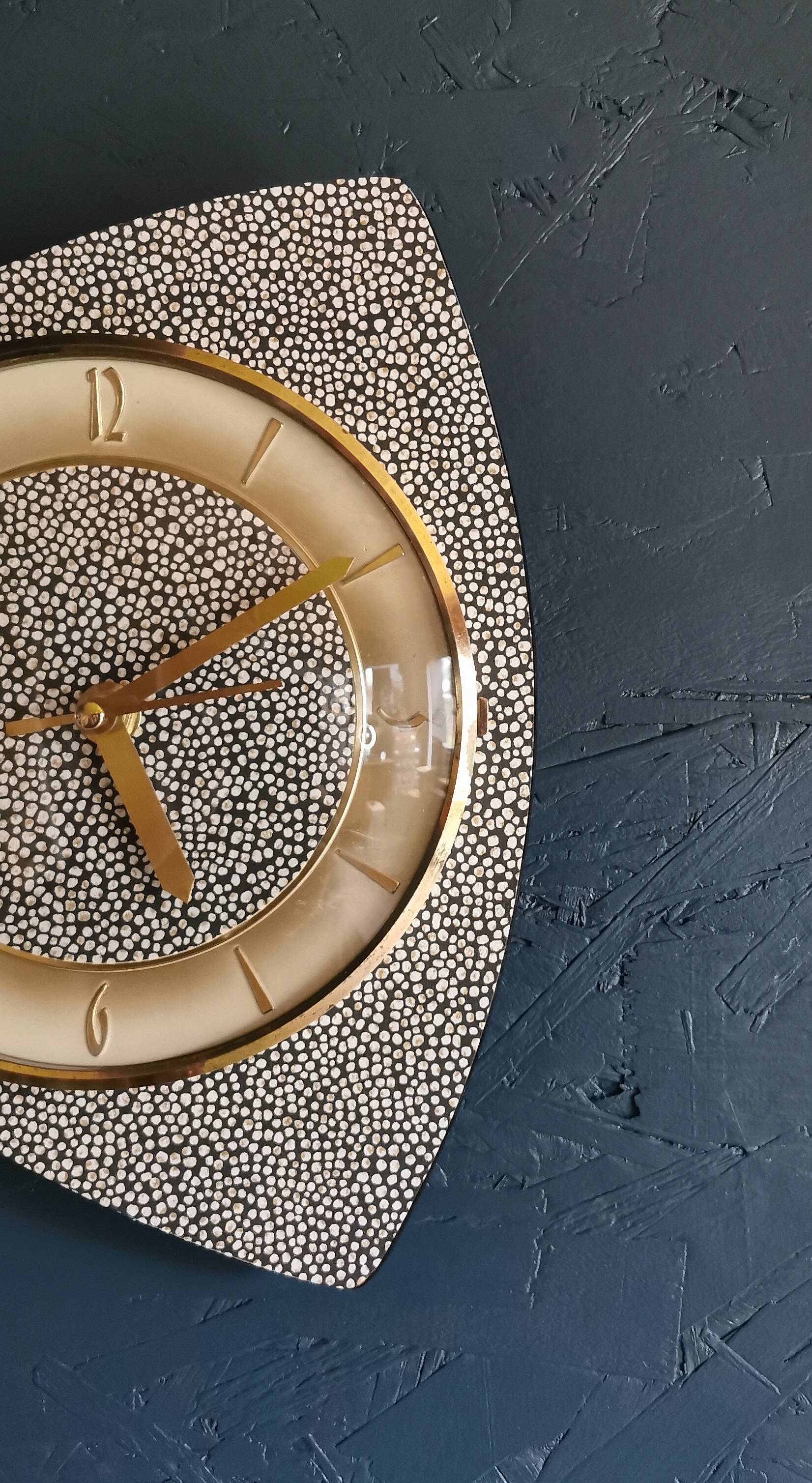 Vintage formica clock silent asymmetrical wall pendulum "Anthracite gold round"