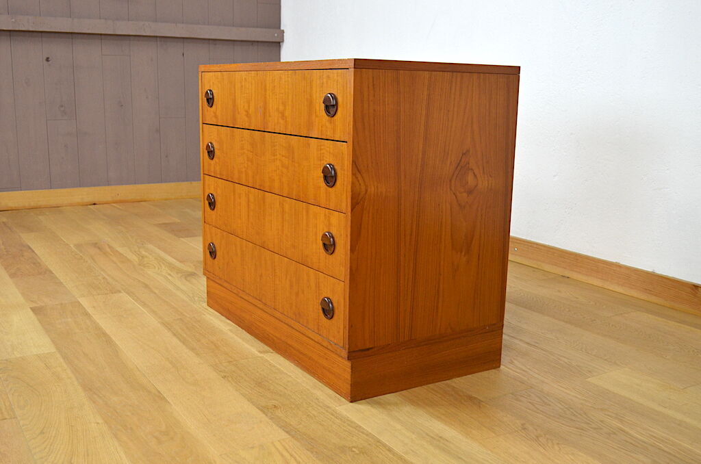 Scandinavian desk in teck 1960