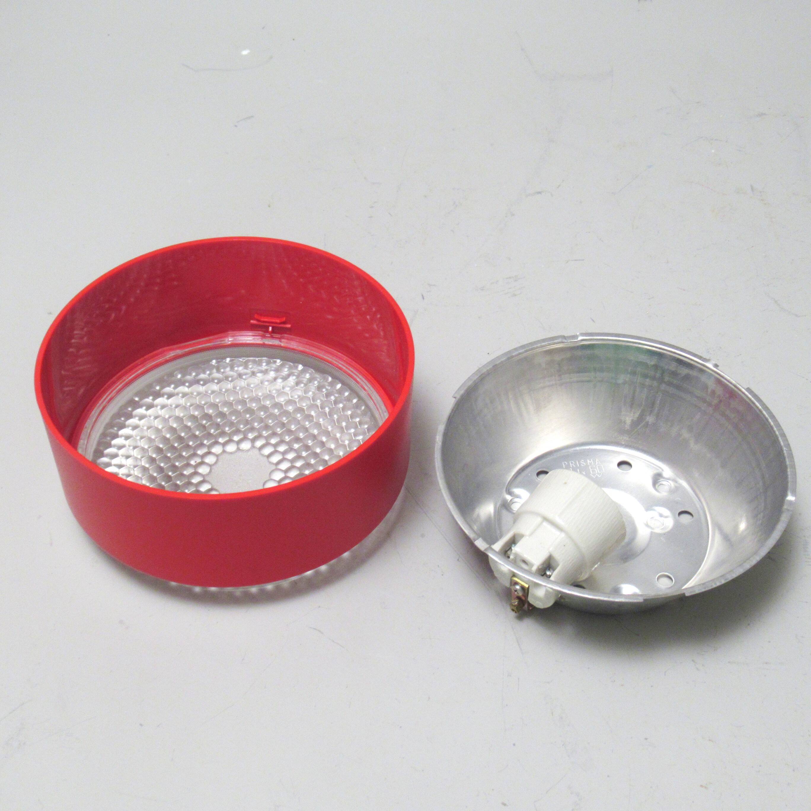 Prisma 80s industrial wall light