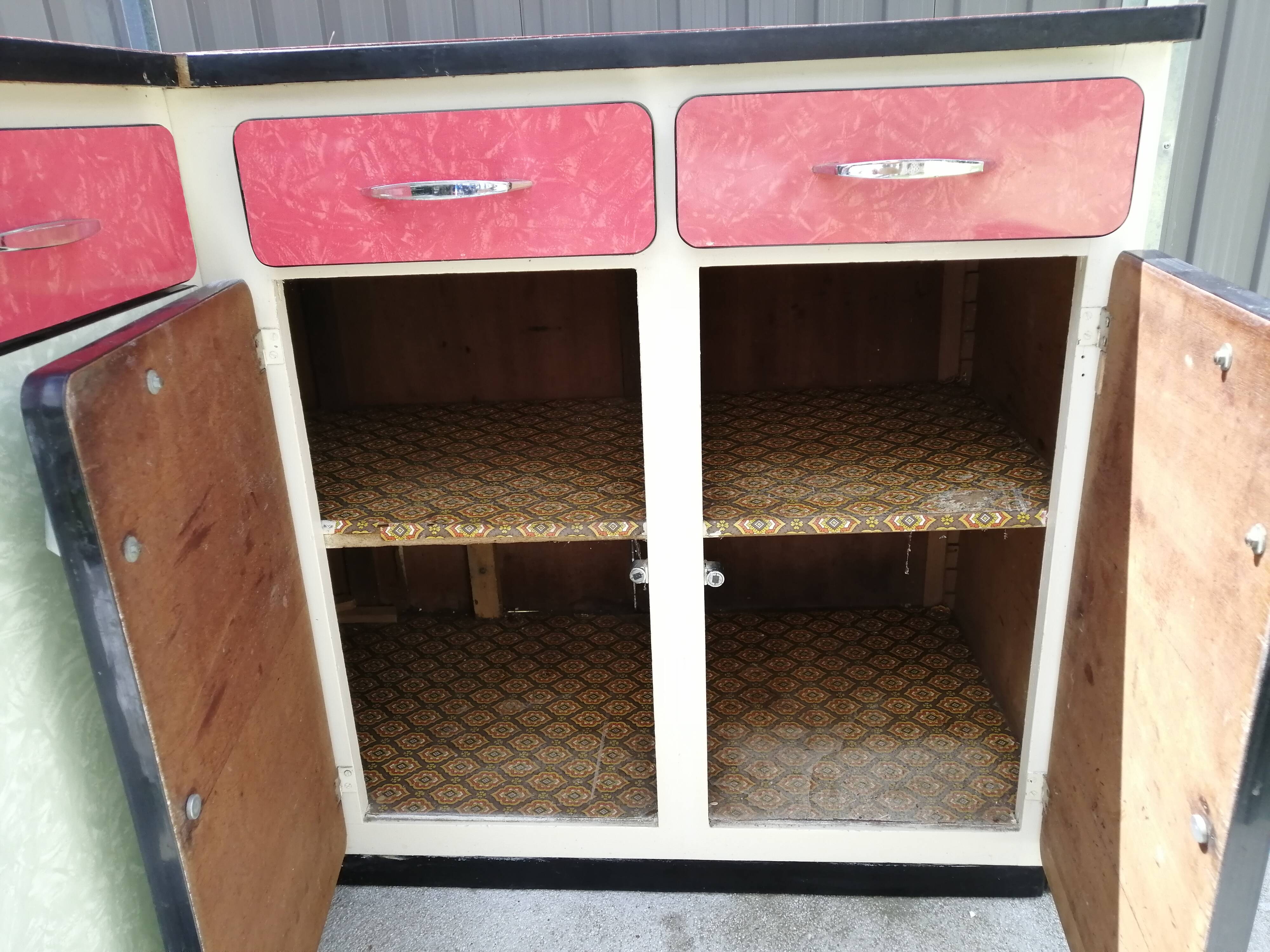Kitchen buffet in formica 70s