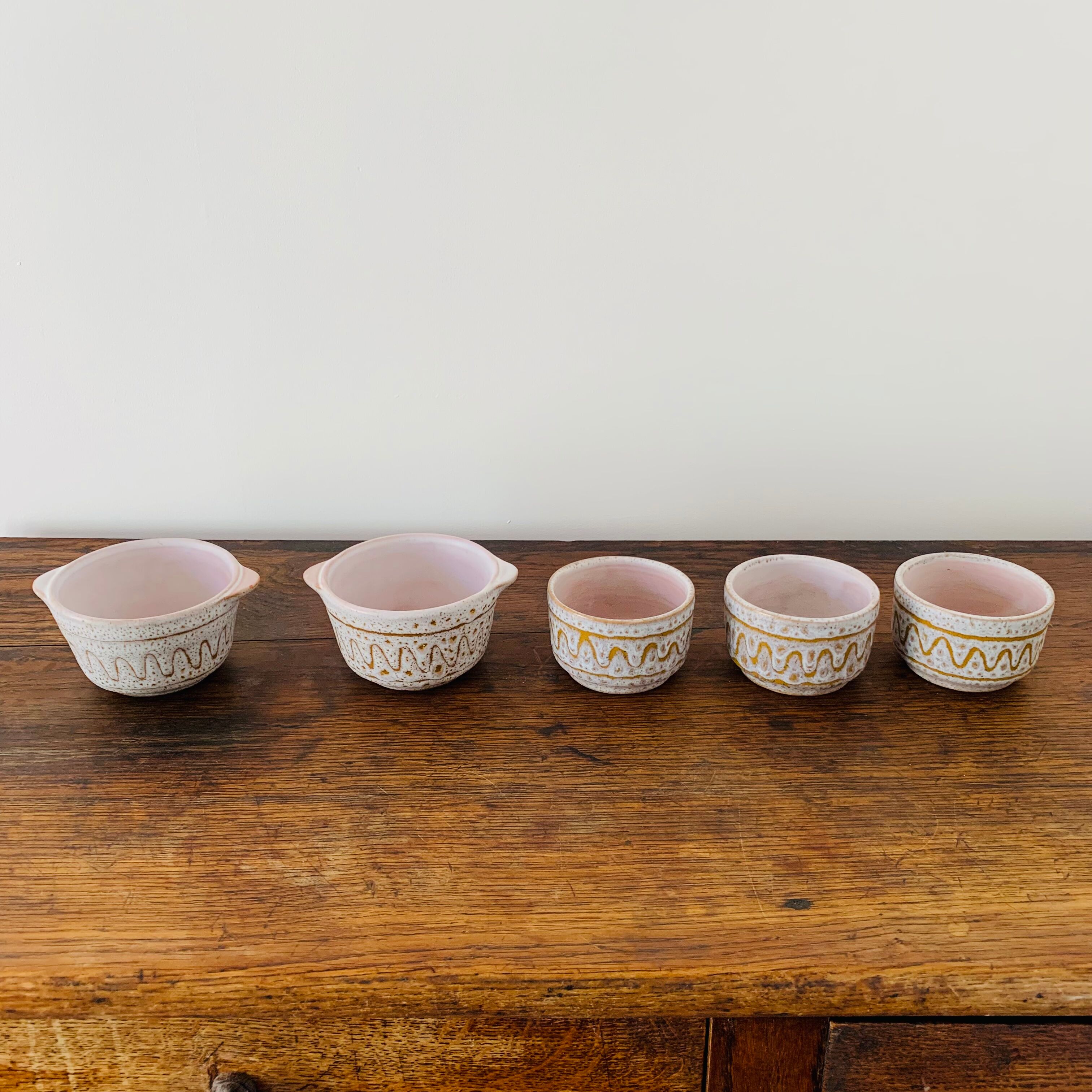 Service Jean Austruy, Vallauris, set of 37 pieces