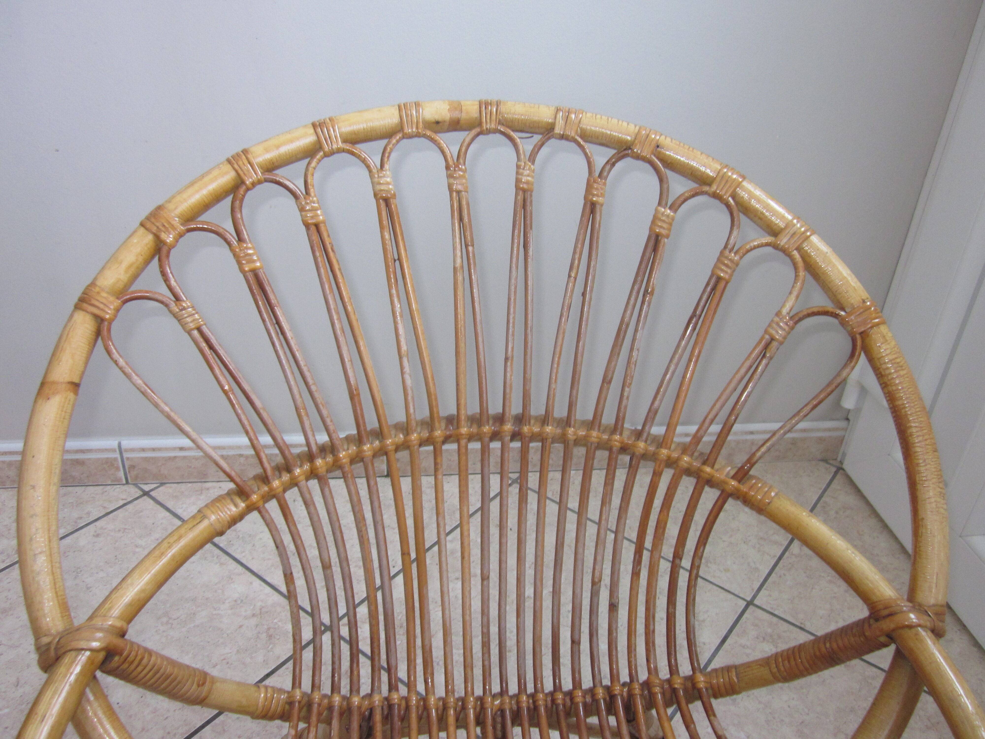 Adult rattan shell armchair from the years 60-70