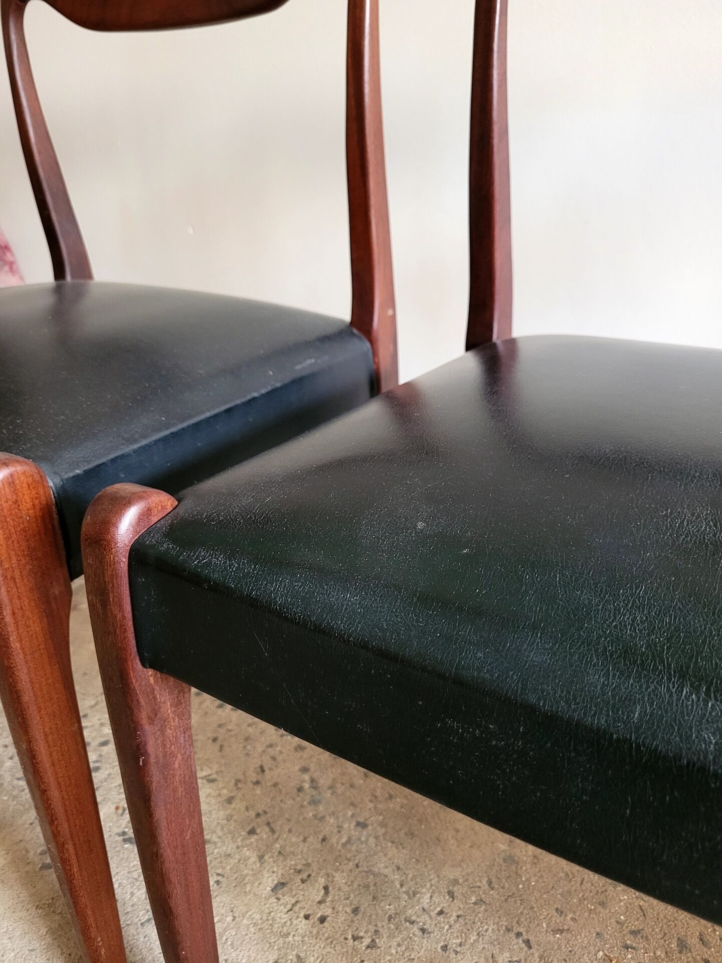 Lot de 4 chaises vintage style Niels Otto Moller