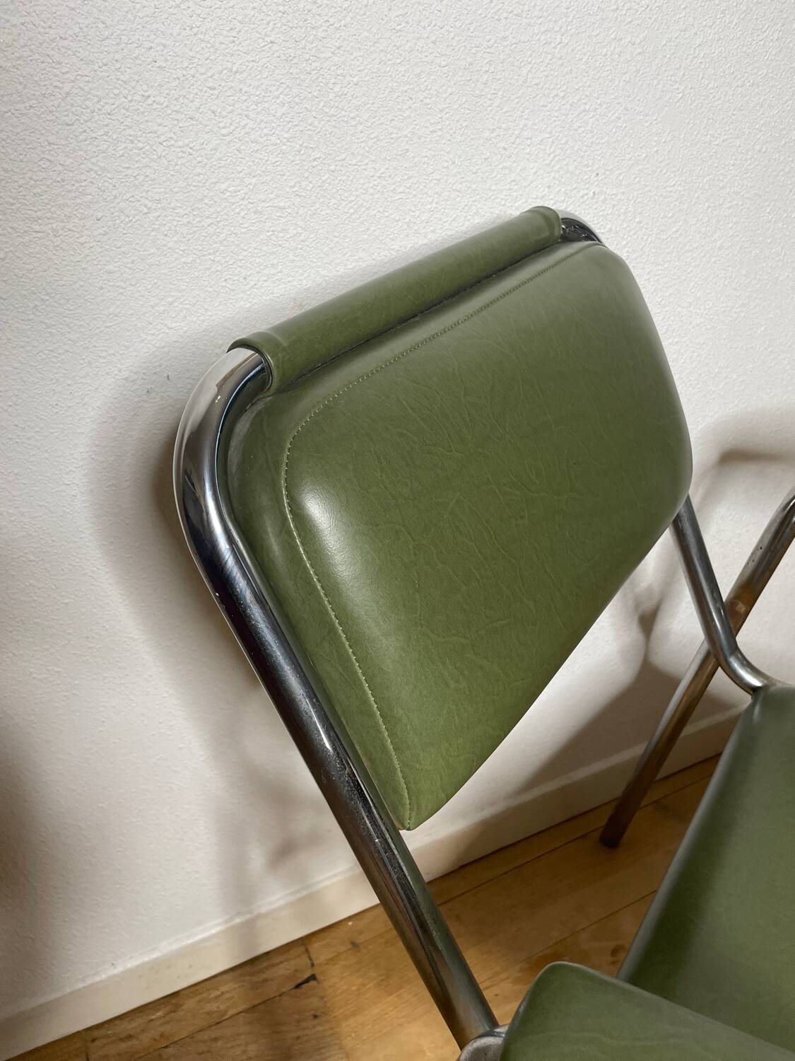 Paire de fauteuils métal chromé vintage année 60/70