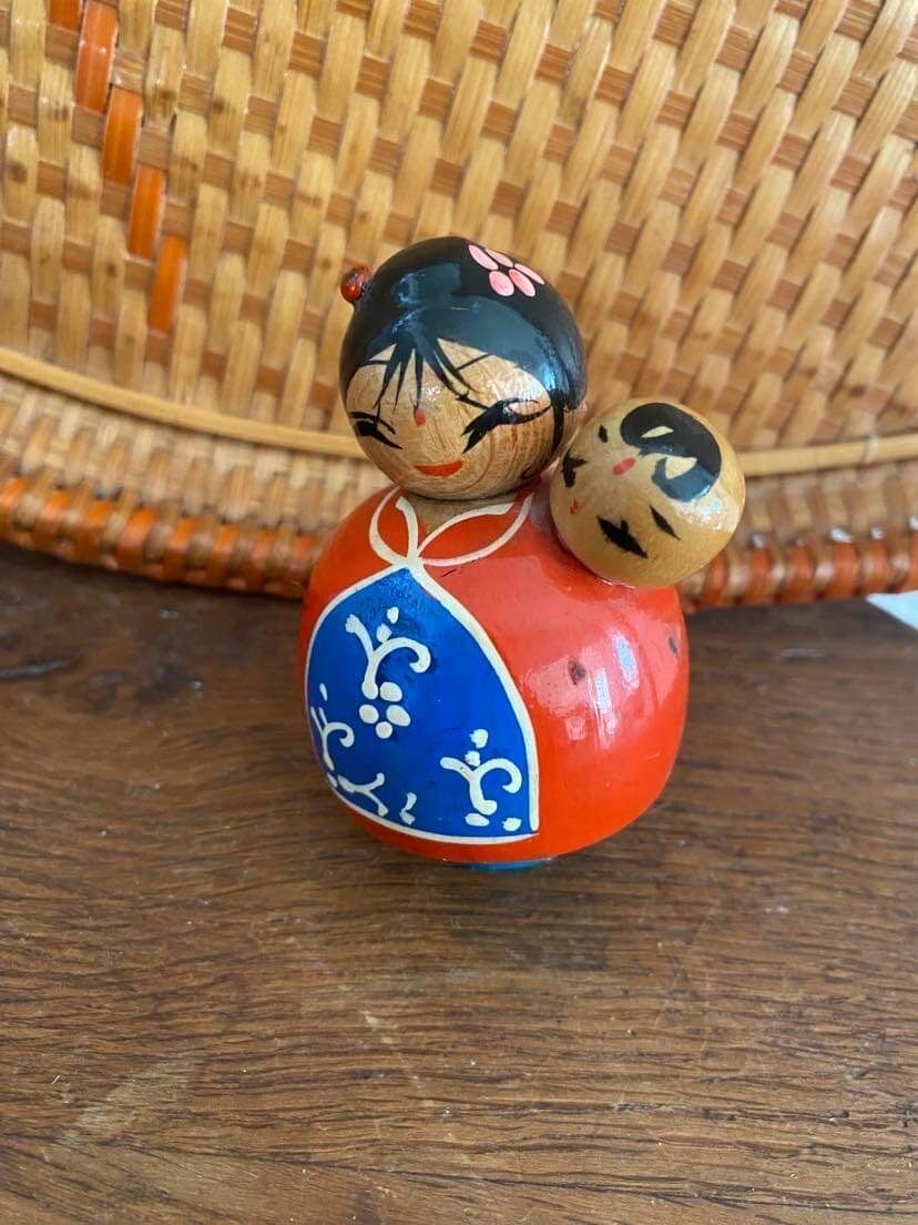 Vintage Kokeshi doll