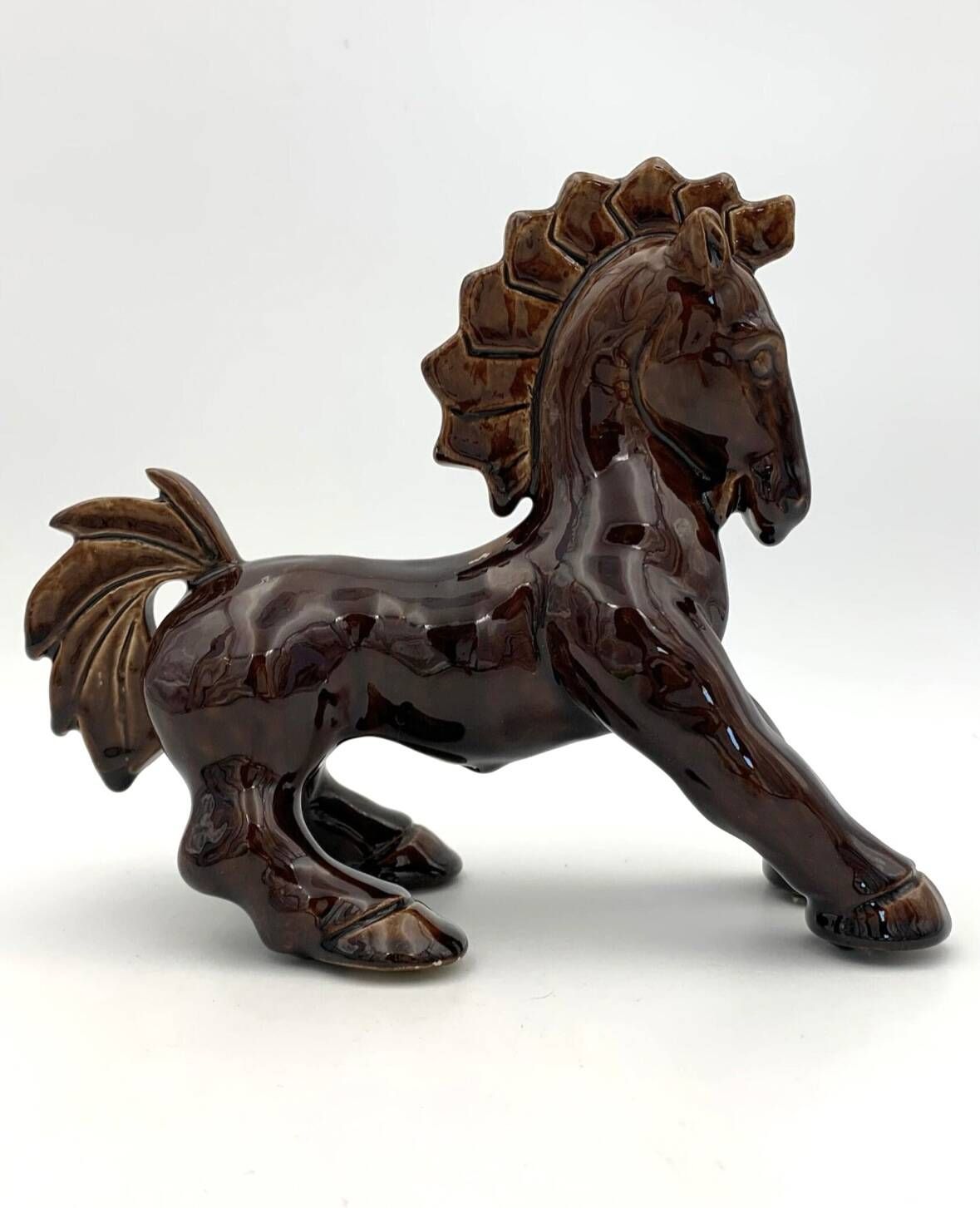 Vintage ceramic horse statuette, 1950s-1960s.